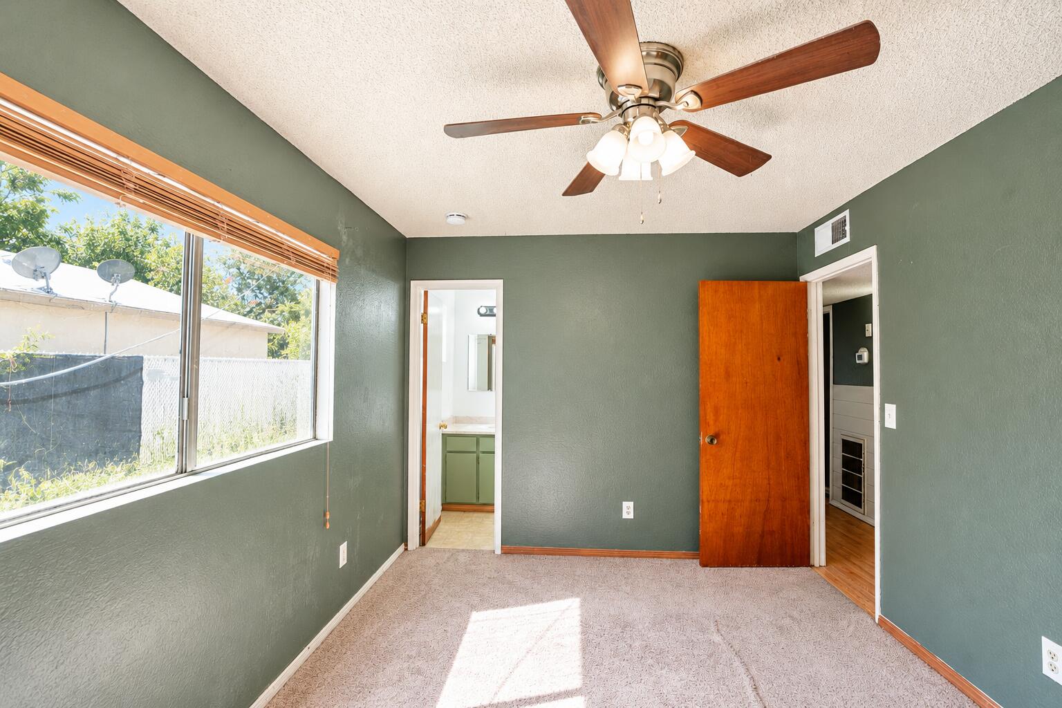 278 N Berry Rd, Tipton, CA 93272