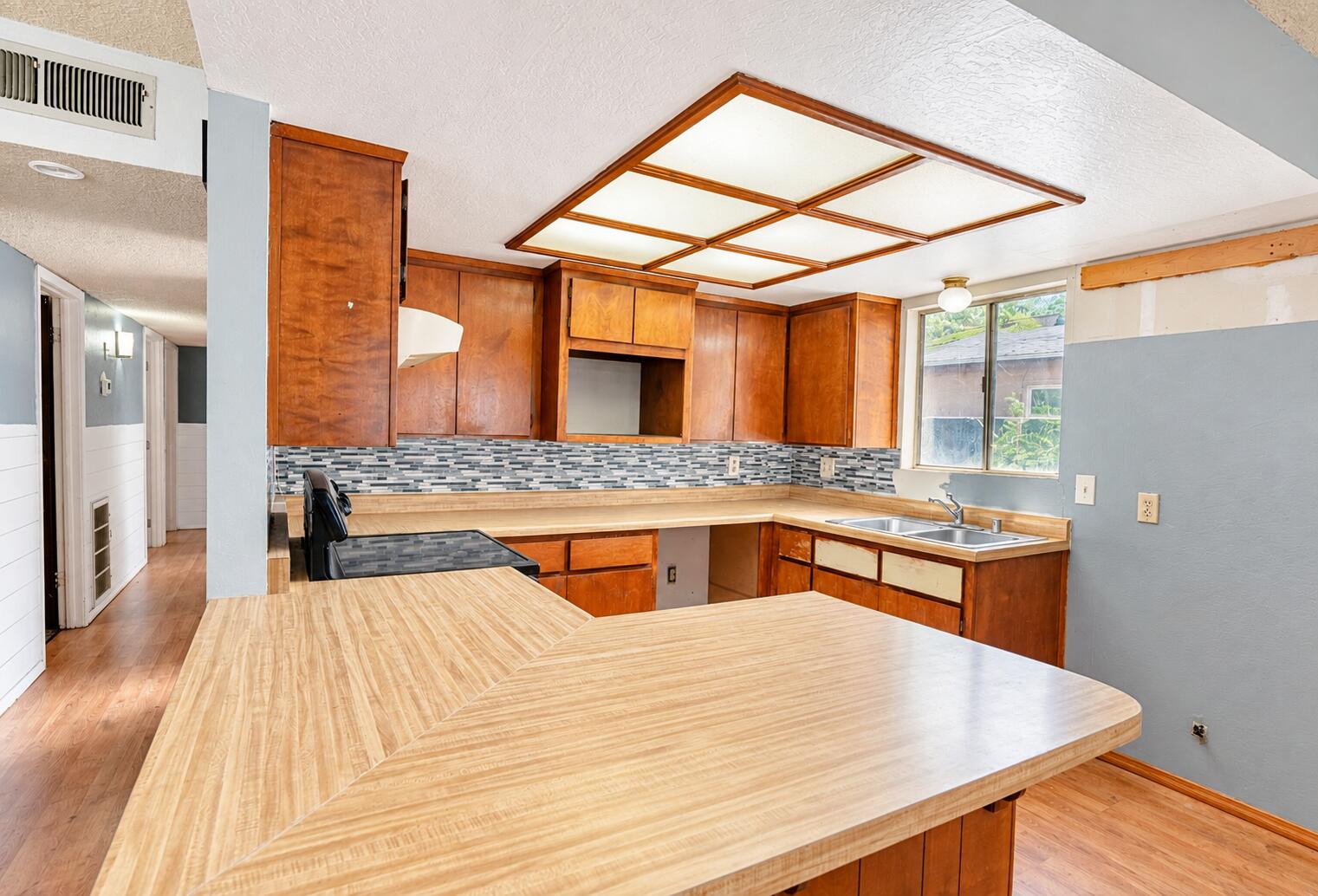 278 N Berry Rd, Tipton, CA 93272