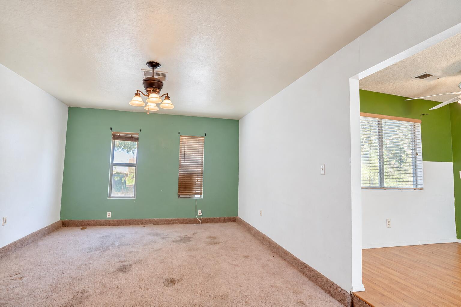 278 N Berry Rd, Tipton, CA 93272