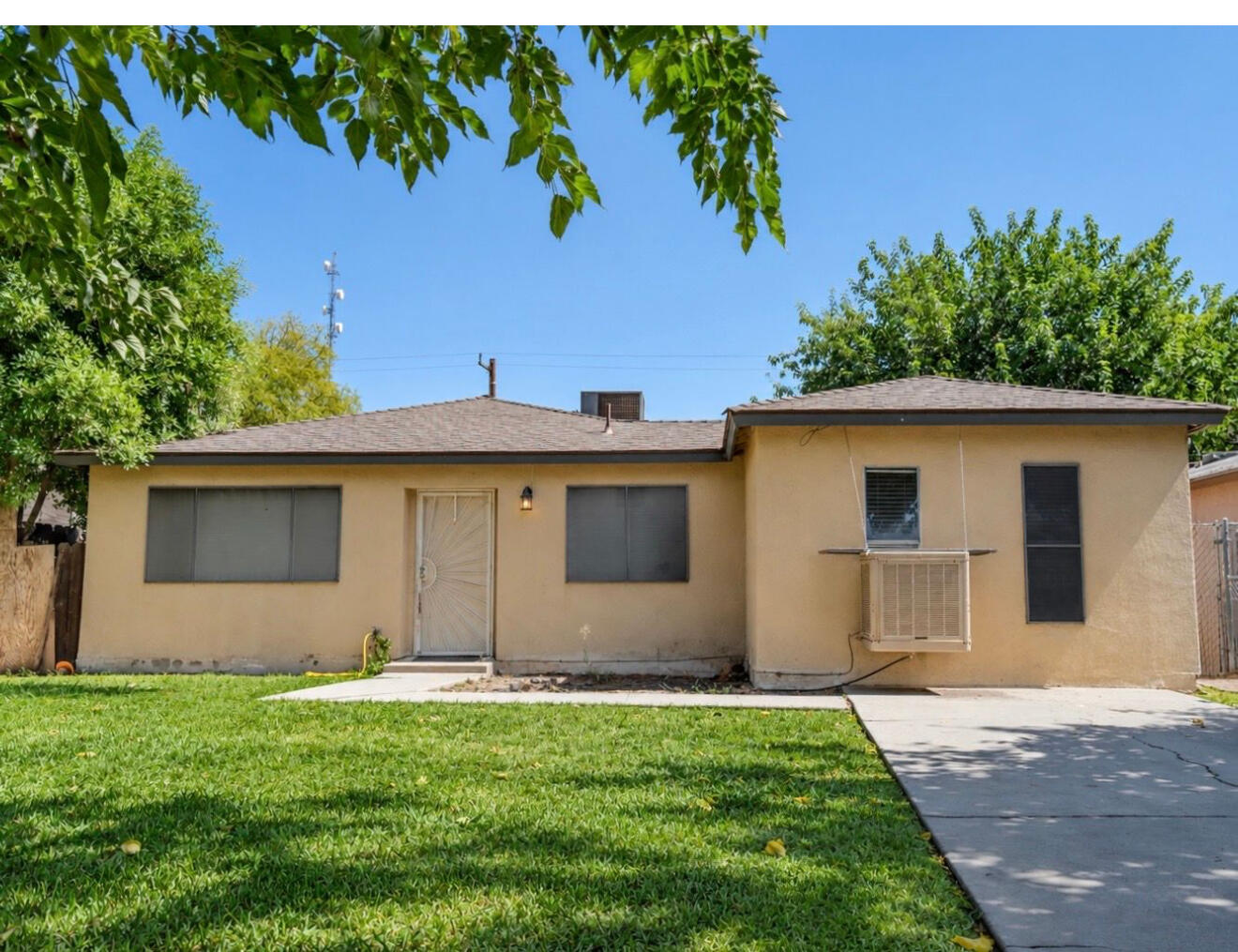 278 N Berry Rd, Tipton, CA 93272