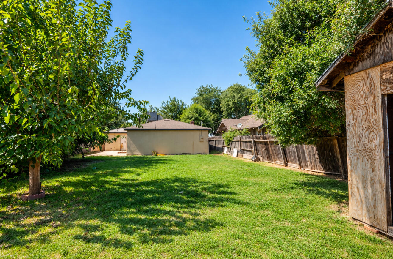 278 N Berry Rd, Tipton, CA 93272