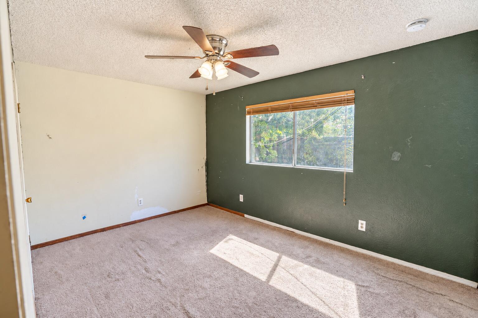 278 N Berry Rd, Tipton, CA 93272