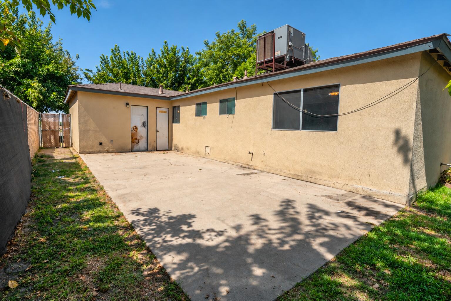 278 N Berry Rd, Tipton, CA 93272