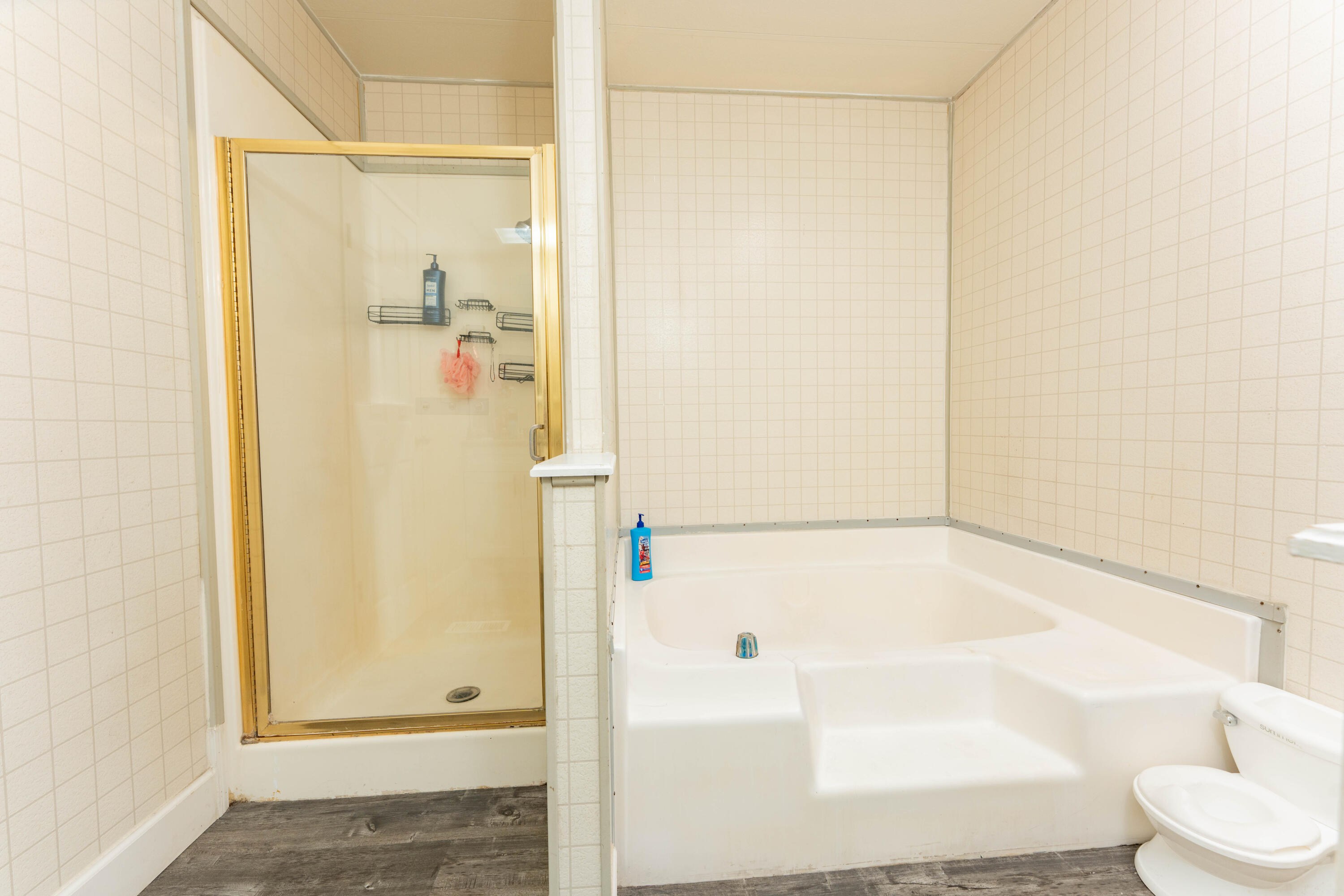 6601 Eucalyptus Dr #25, Bakersfield, CA 93306