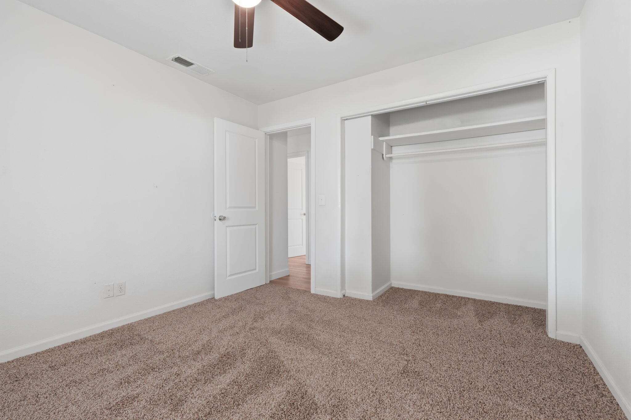 351 S Cornucopia Rd, Exeter, CA 93221