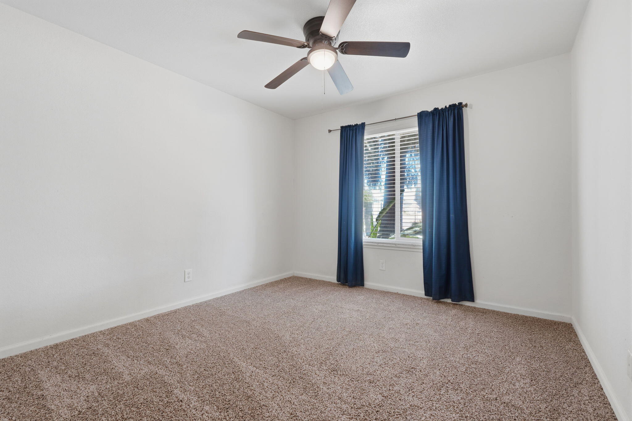351 S Cornucopia Rd, Exeter, CA 93221