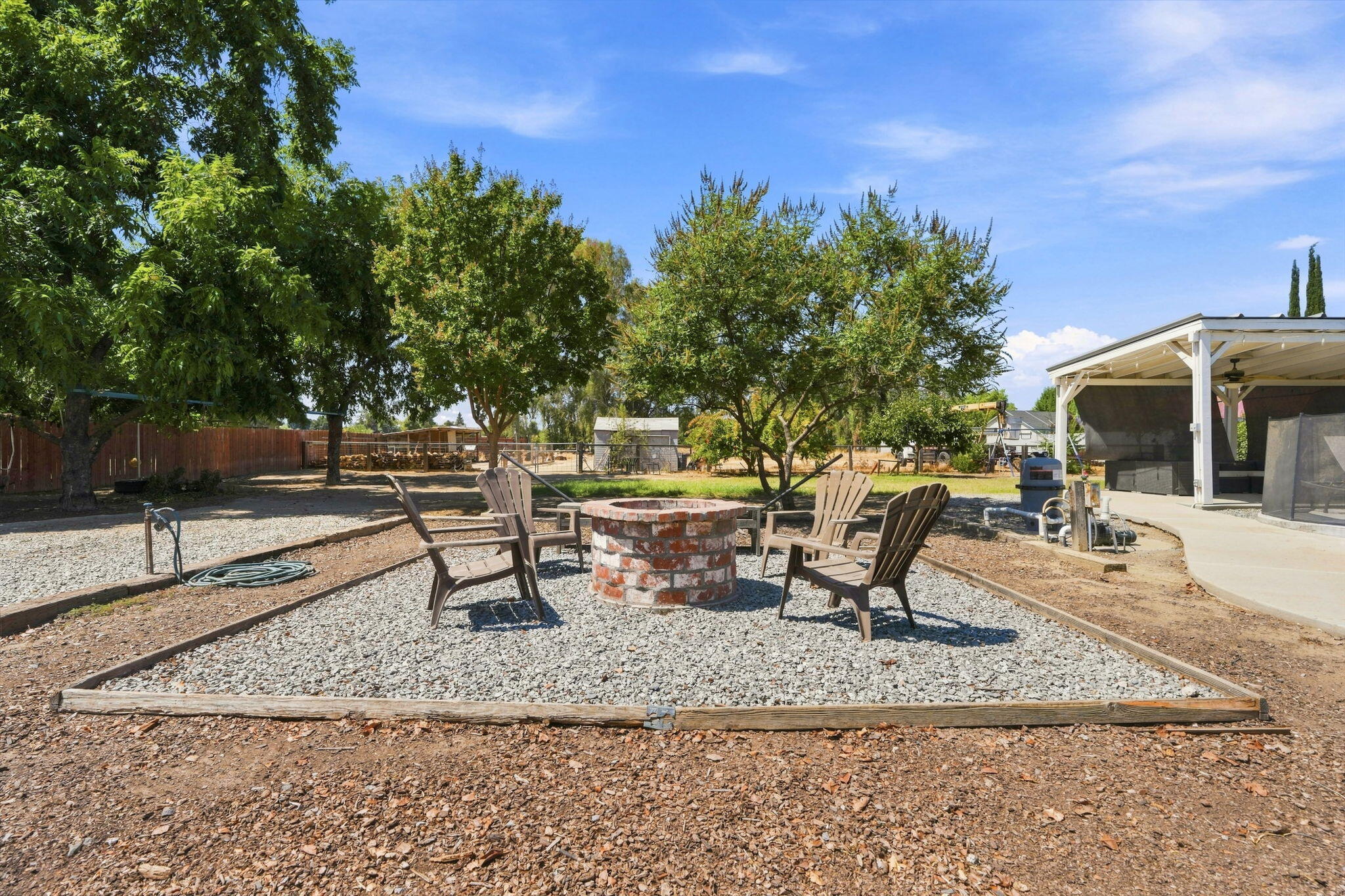 351 S Cornucopia Rd, Exeter, CA 93221