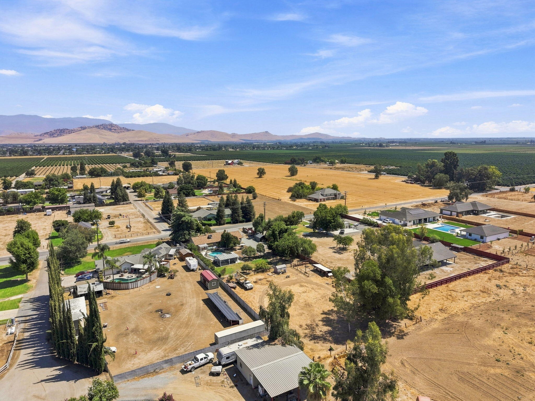 351 S Cornucopia Rd, Exeter, CA 93221