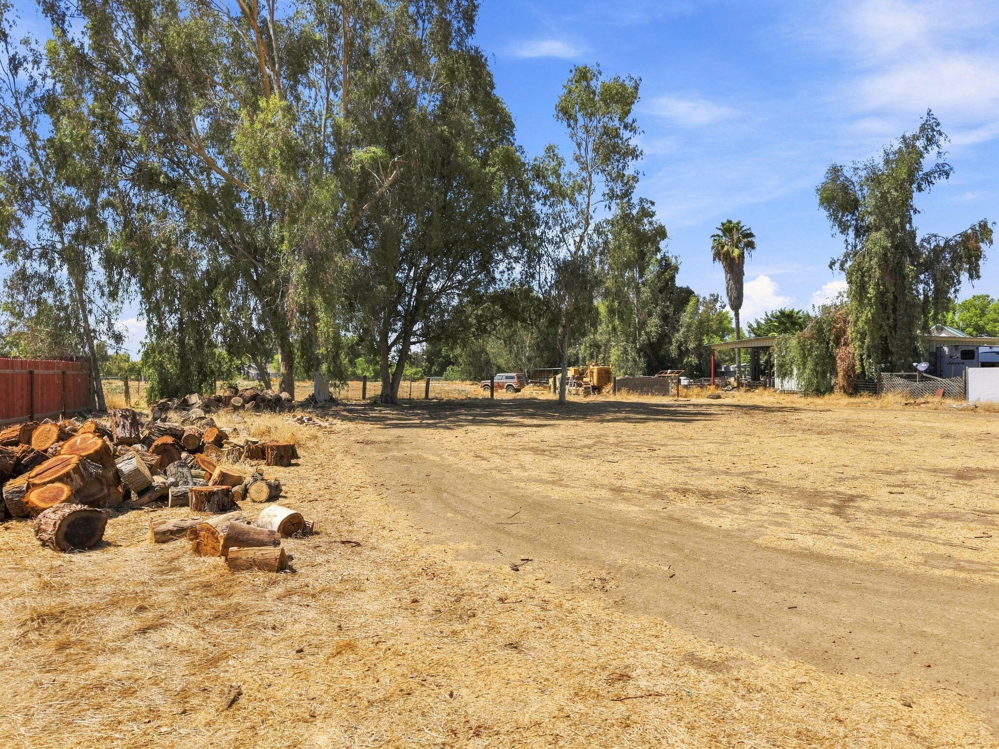 351 S Cornucopia Rd, Exeter, CA 93221