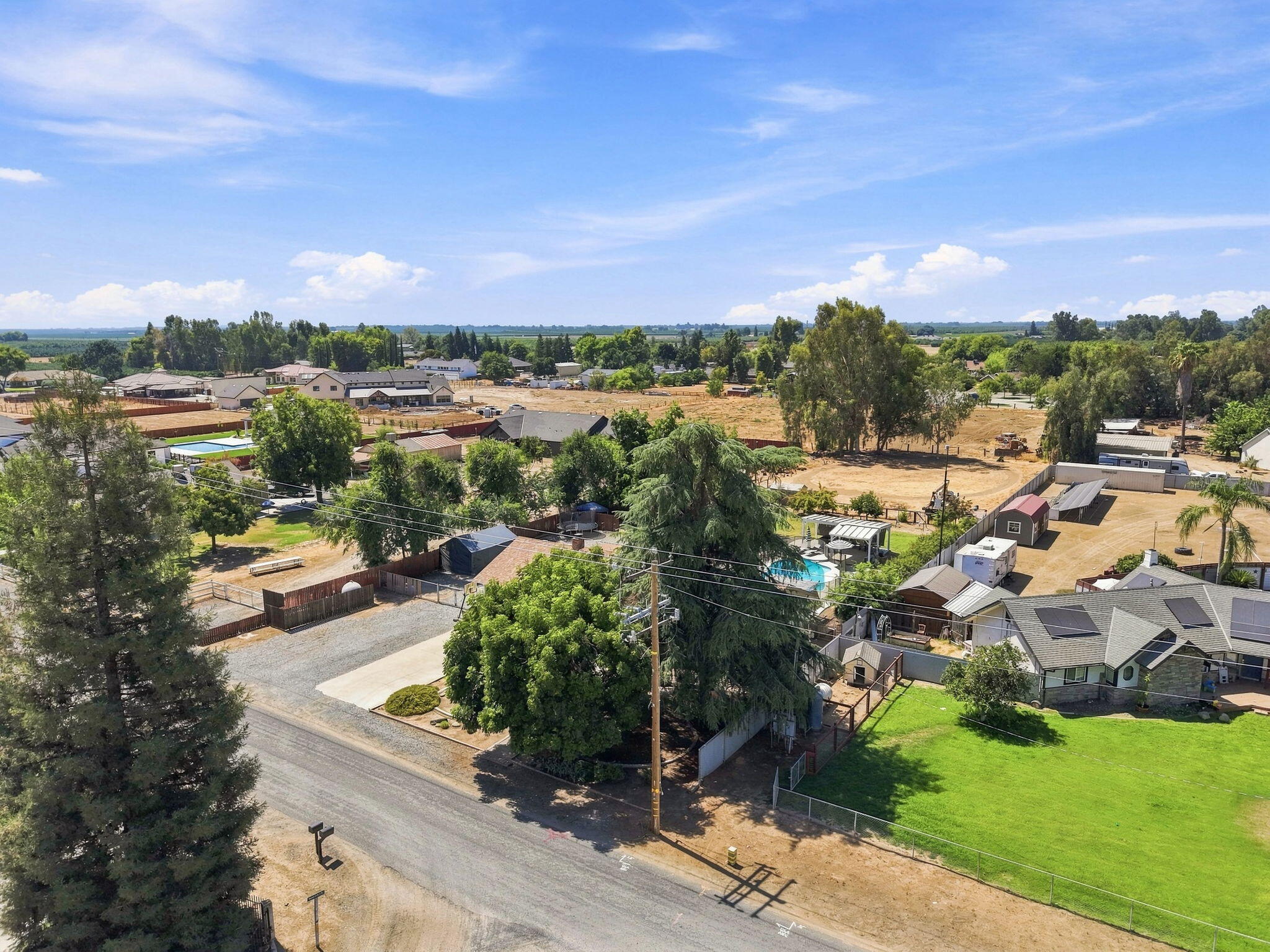 351 S Cornucopia Rd, Exeter, CA 93221