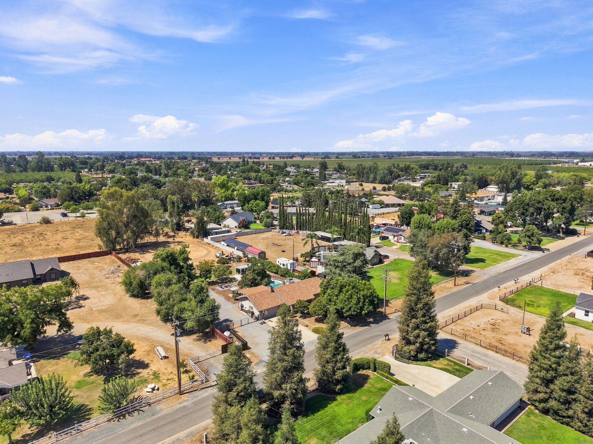 351 S Cornucopia Rd, Exeter, CA 93221
