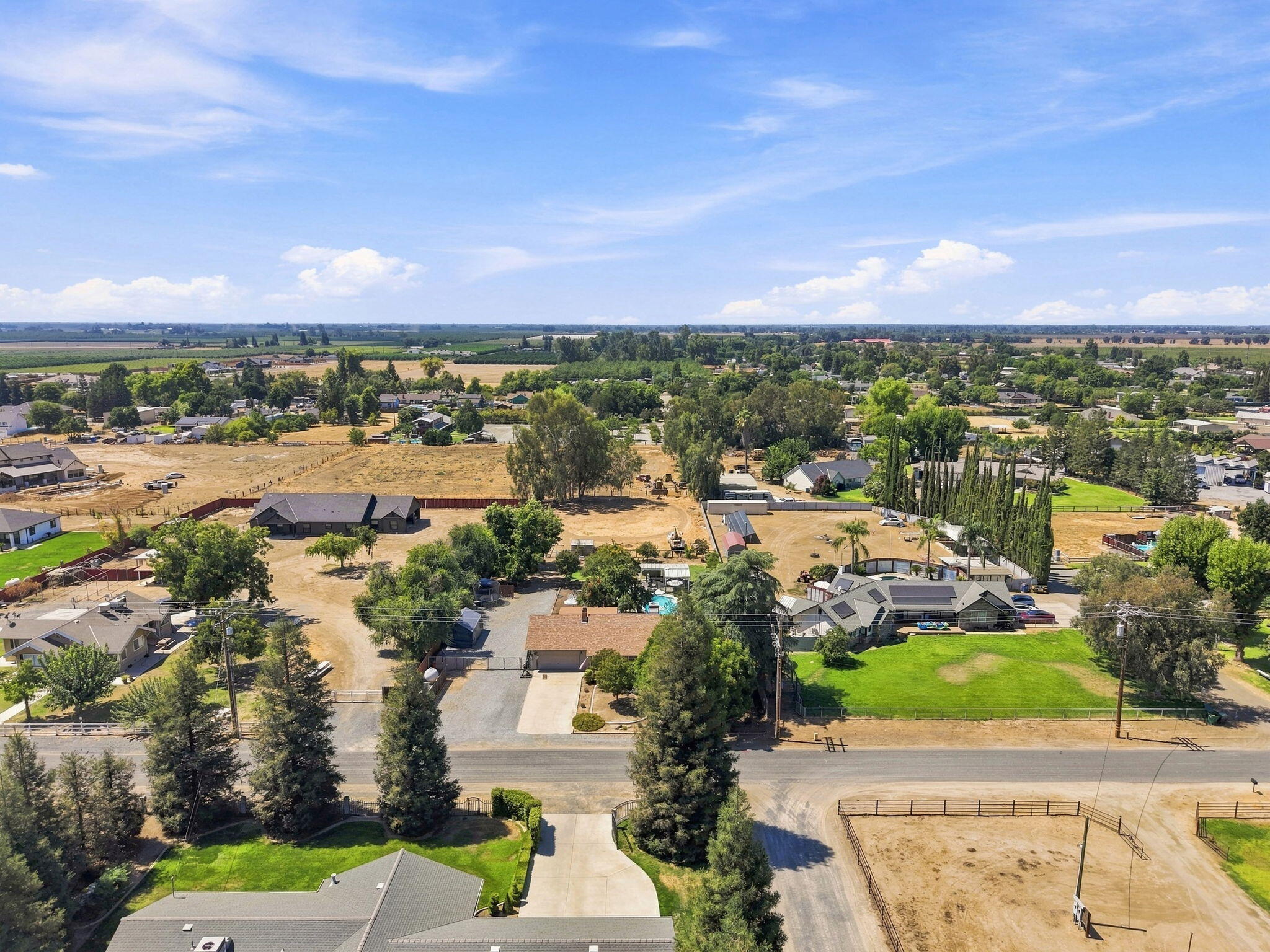 351 S Cornucopia Rd, Exeter, CA 93221