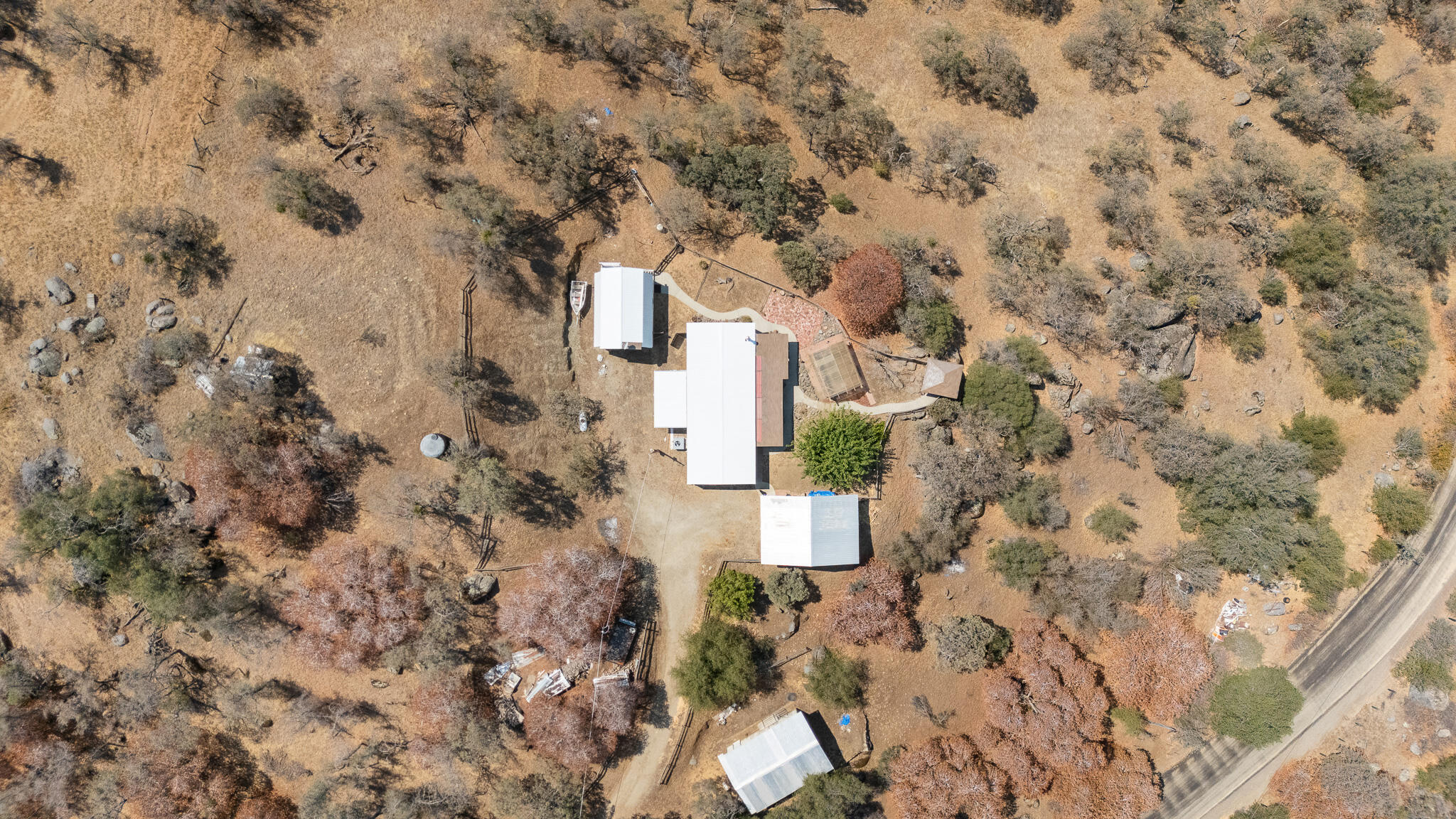 47735 Thunderhill Ln, Yokuts Valley, CA 93675