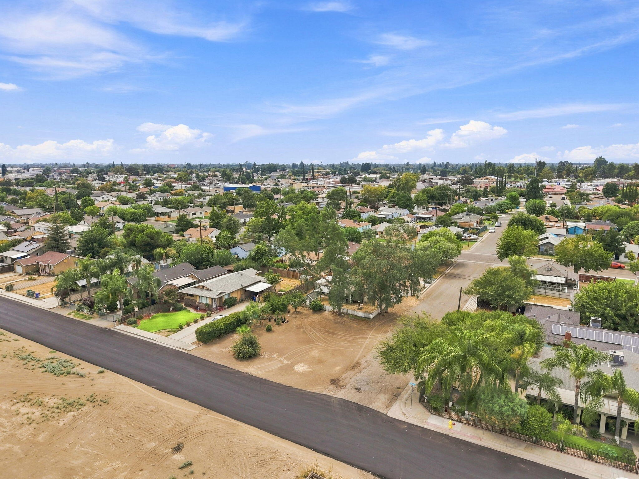 655 N 4th St, Porterville, CA 93257