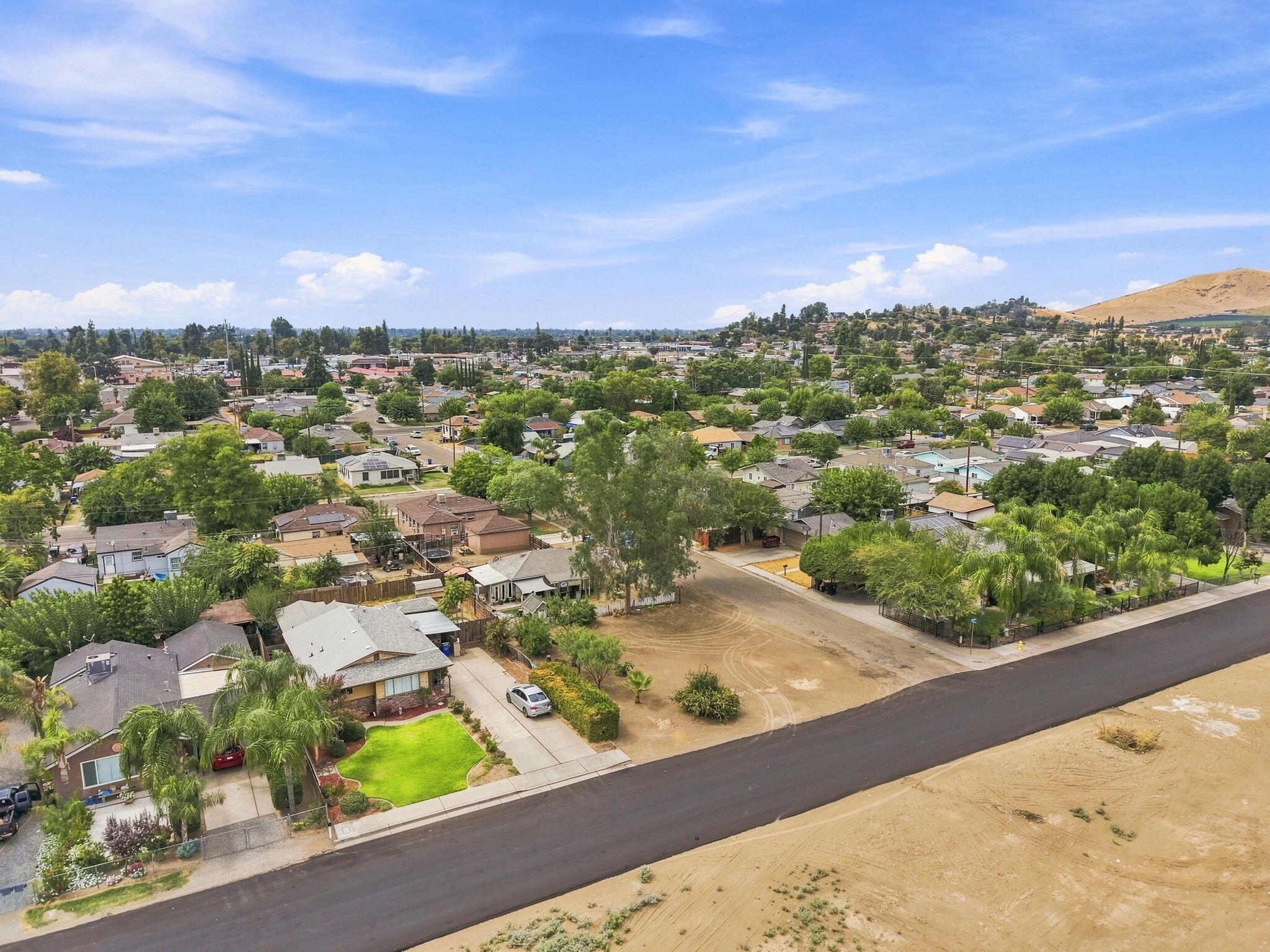 655 N 4th St, Porterville, CA 93257