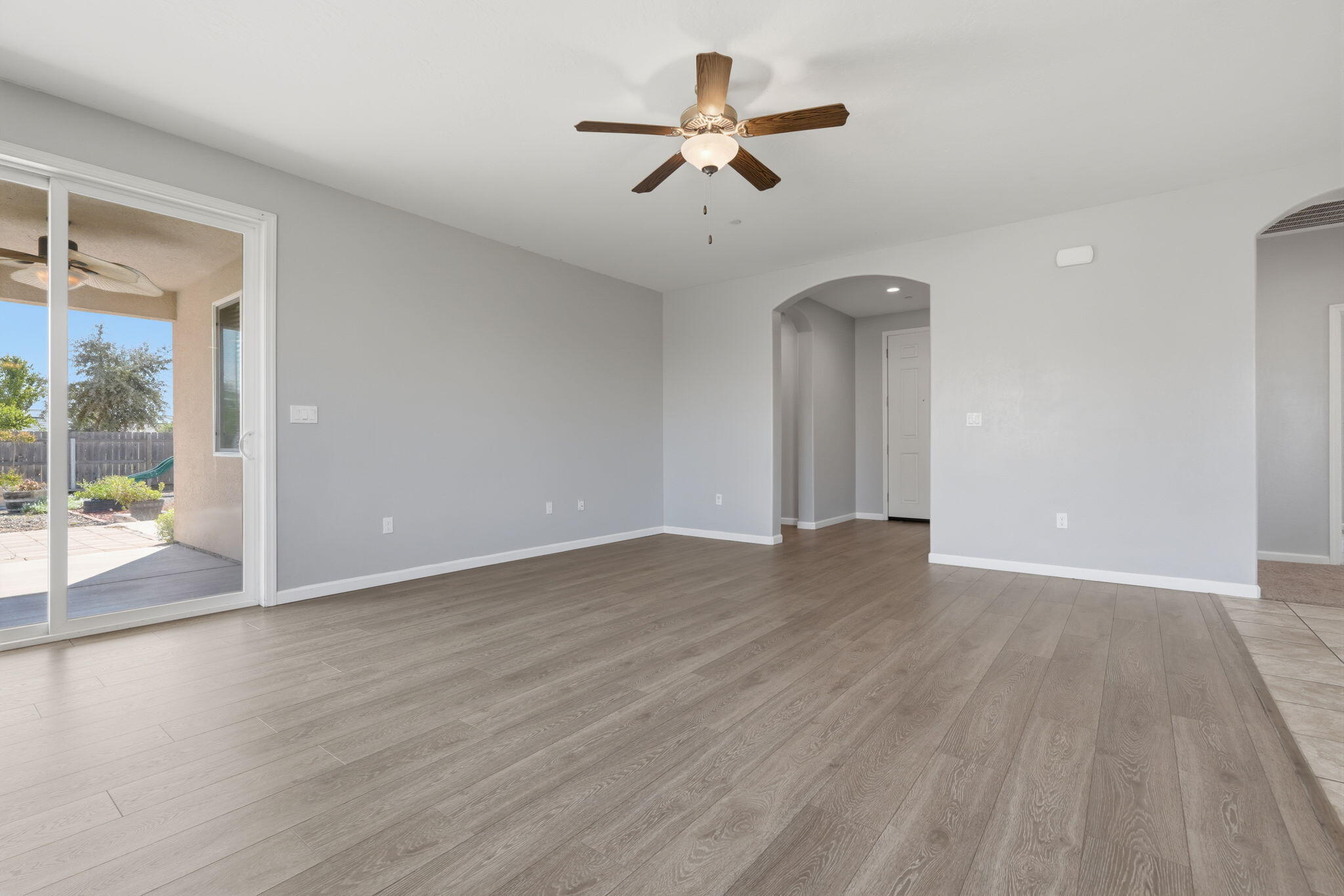 3289 Alexandria St, Tulare, CA 93274