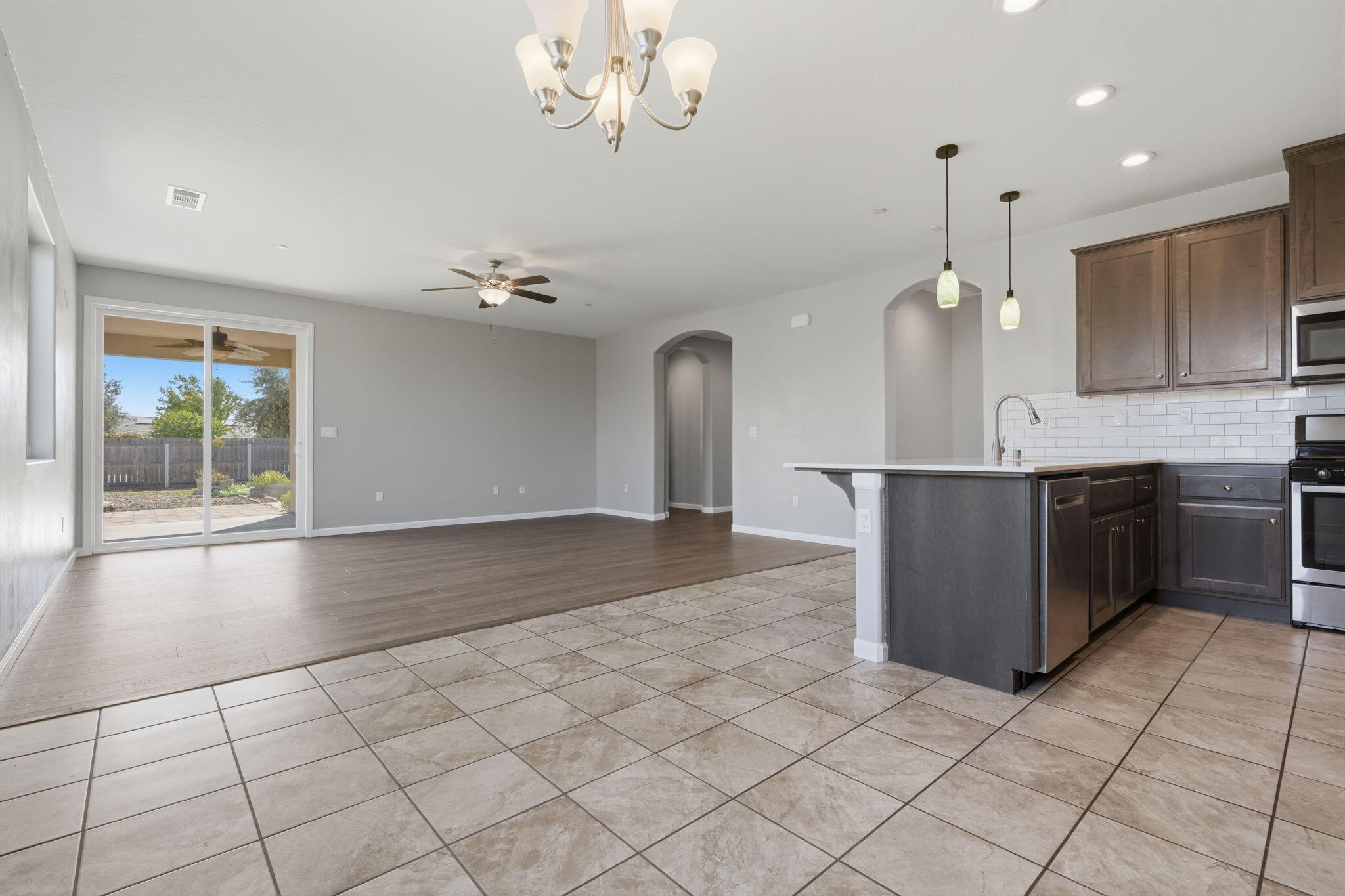 3289 Alexandria St, Tulare, CA 93274
