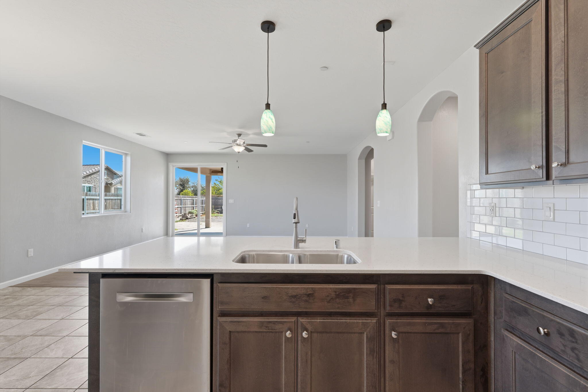 3289 Alexandria St, Tulare, CA 93274