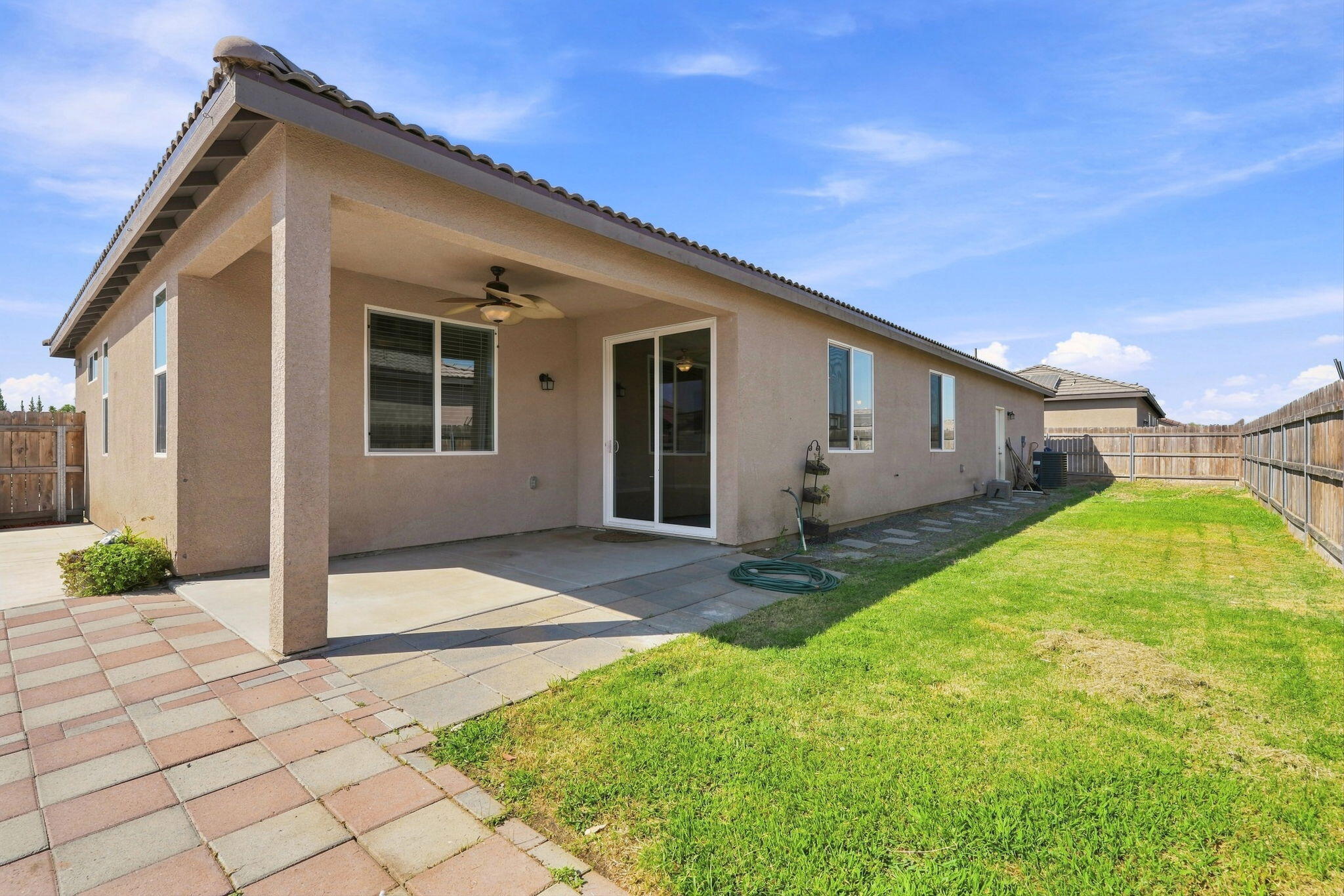 3289 Alexandria St, Tulare, CA 93274