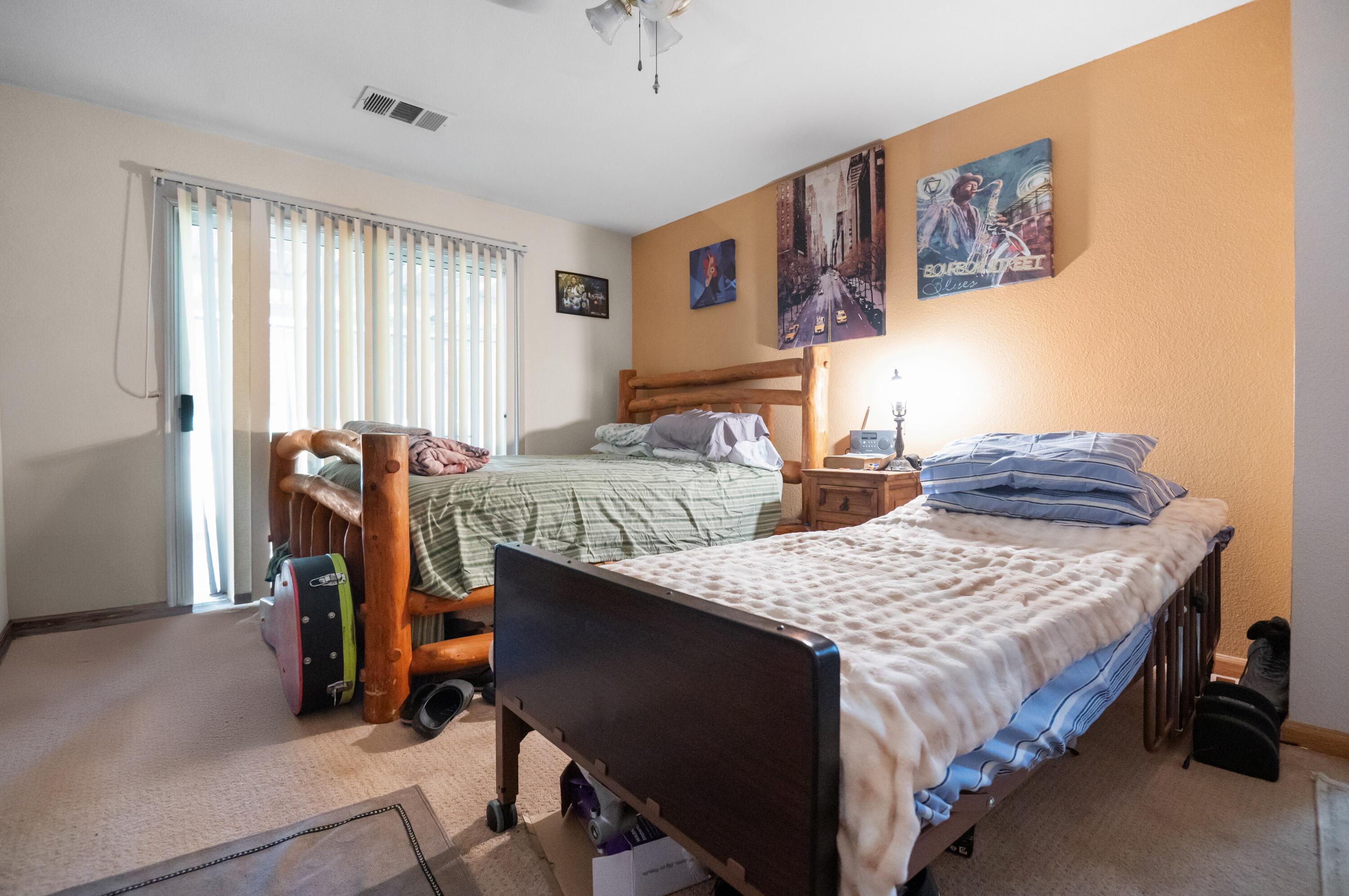 4744 W James Ct, Visalia, CA 93277