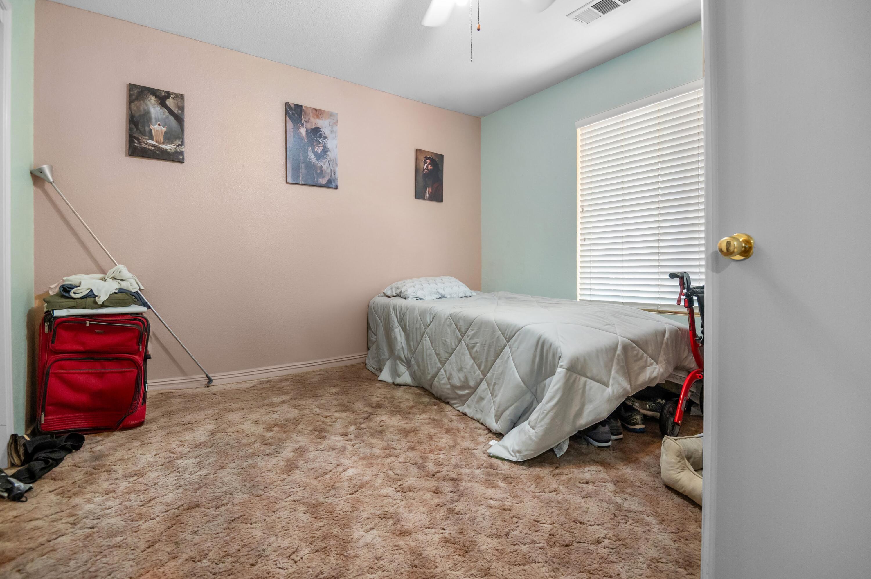 4744 W James Ct, Visalia, CA 93277