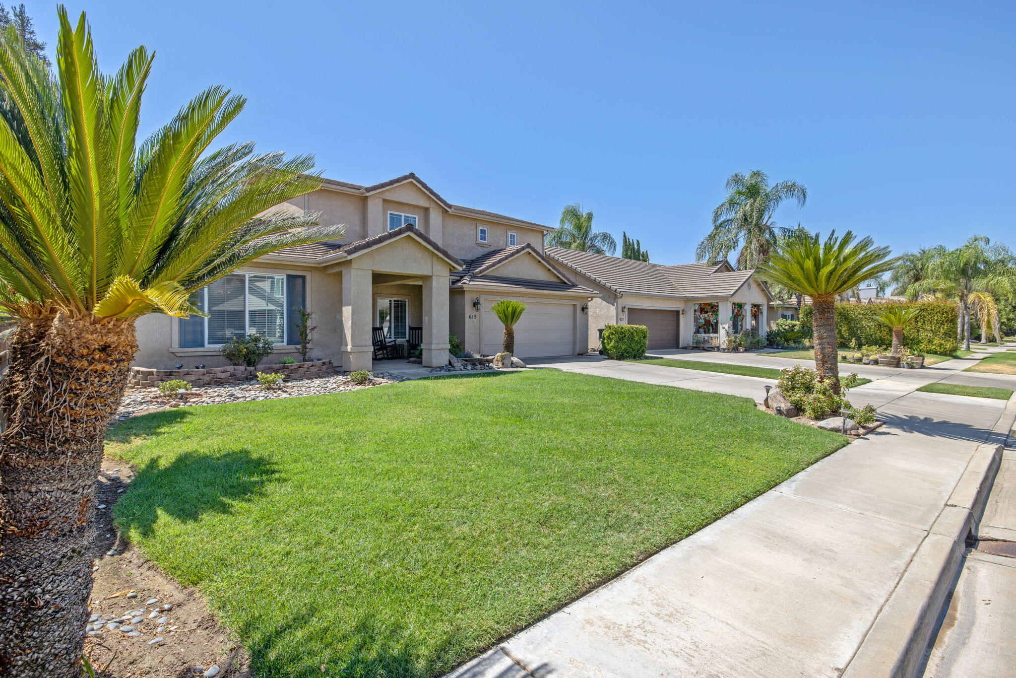 615 W Loyola Ave, Visalia, CA 93277