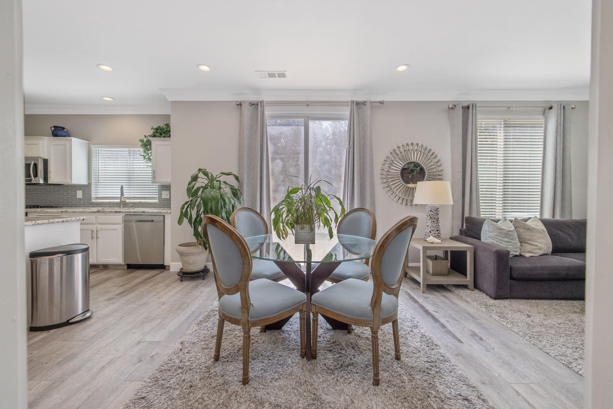 615 W Loyola Ave, Visalia, CA 93277