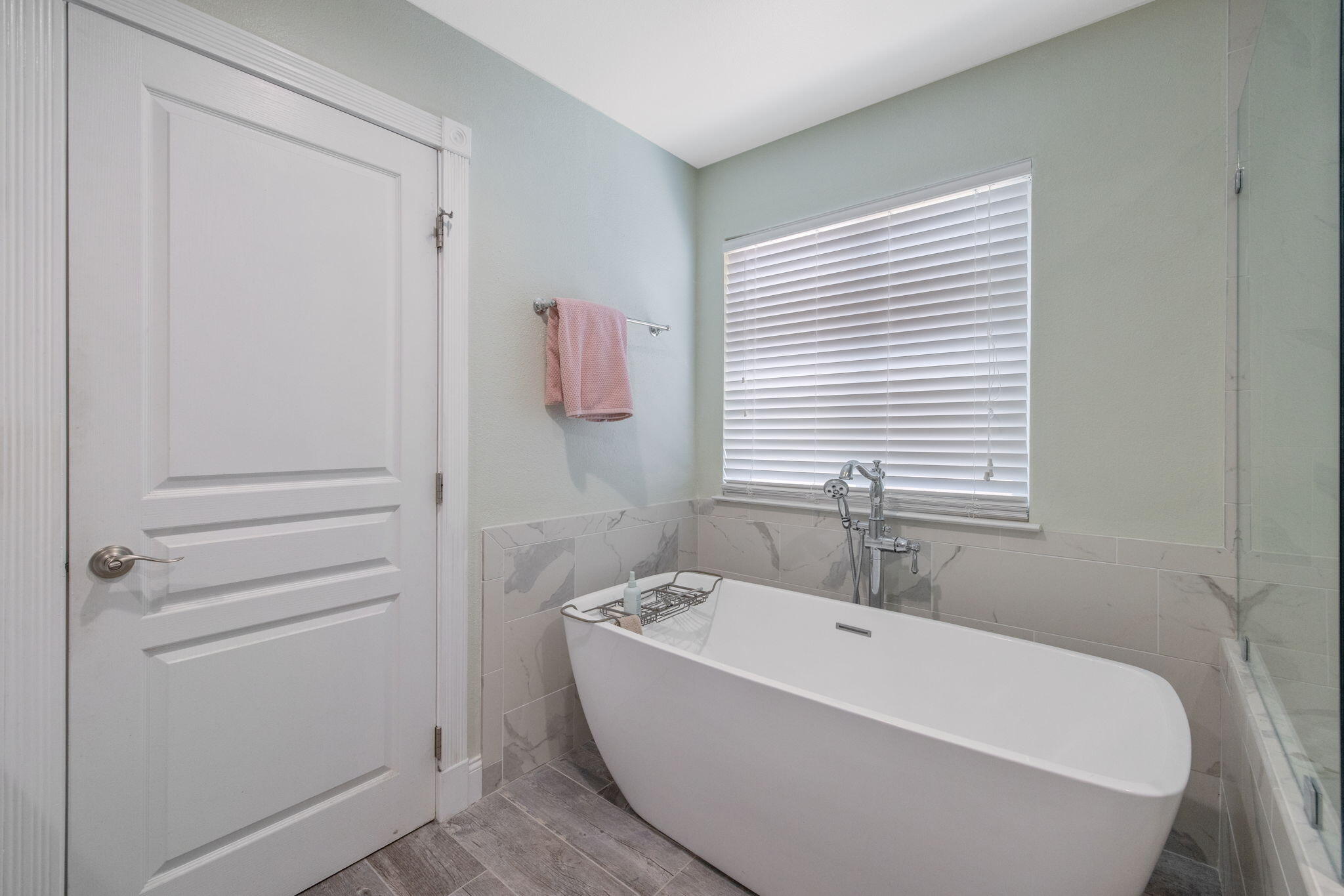 615 W Loyola Ave, Visalia, CA 93277