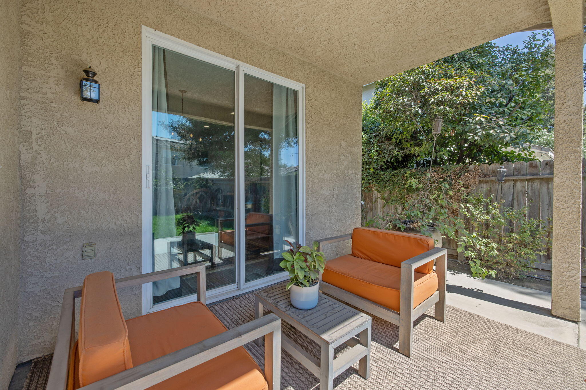 615 W Loyola Ave, Visalia, CA 93277