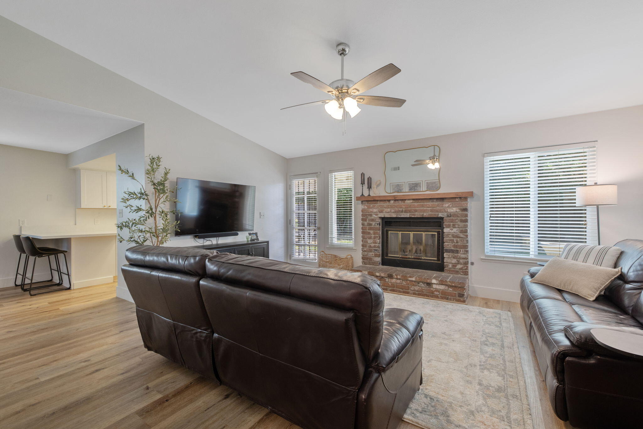 4519 W Feemster Ave, Visalia, CA 93277