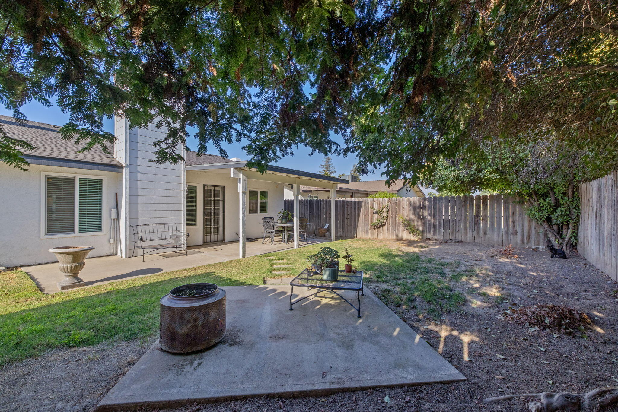 4519 W Feemster Ave, Visalia, CA 93277