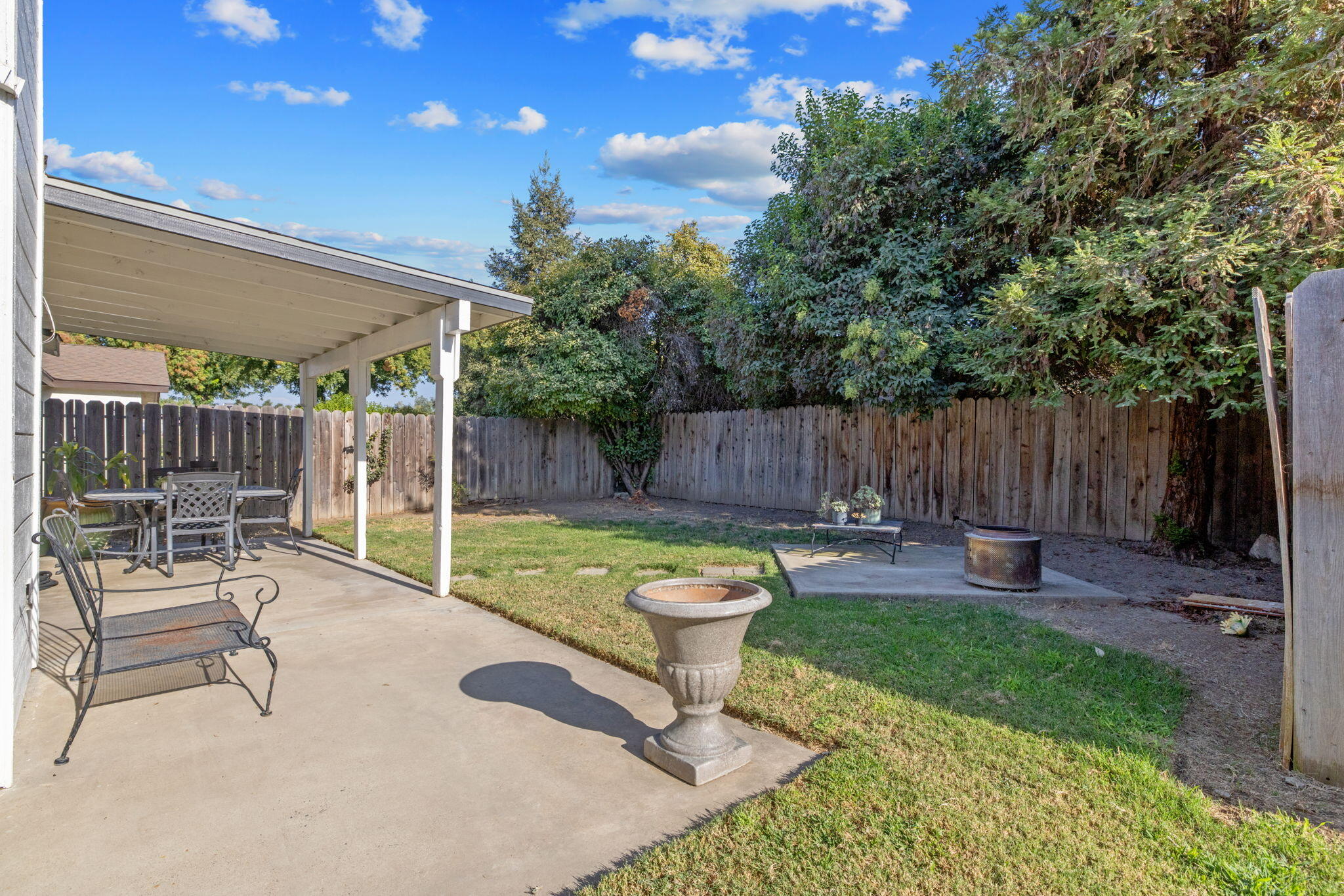 4519 W Feemster Ave, Visalia, CA 93277