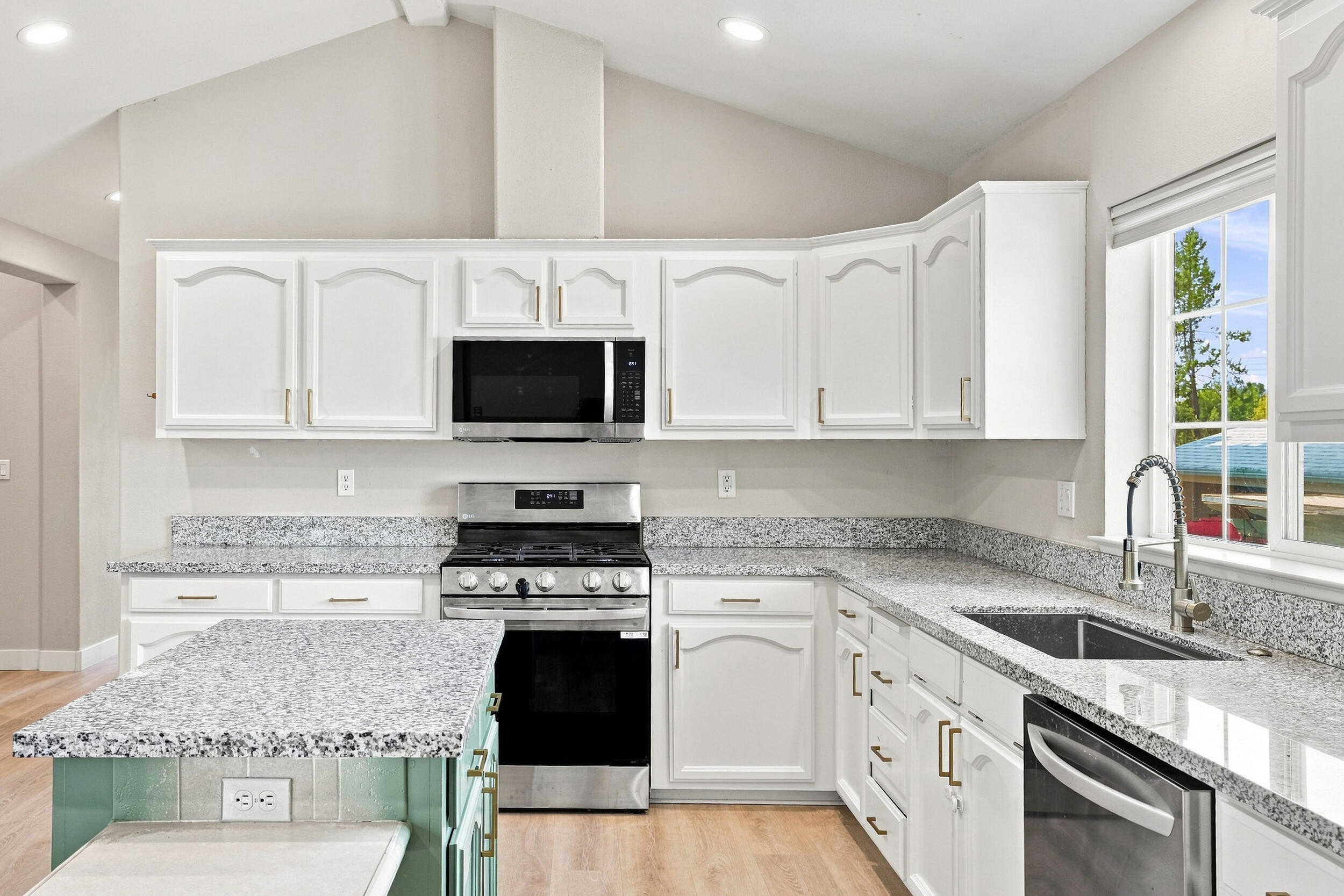 4164 Hackney Way, Paso Robles, CA 93446