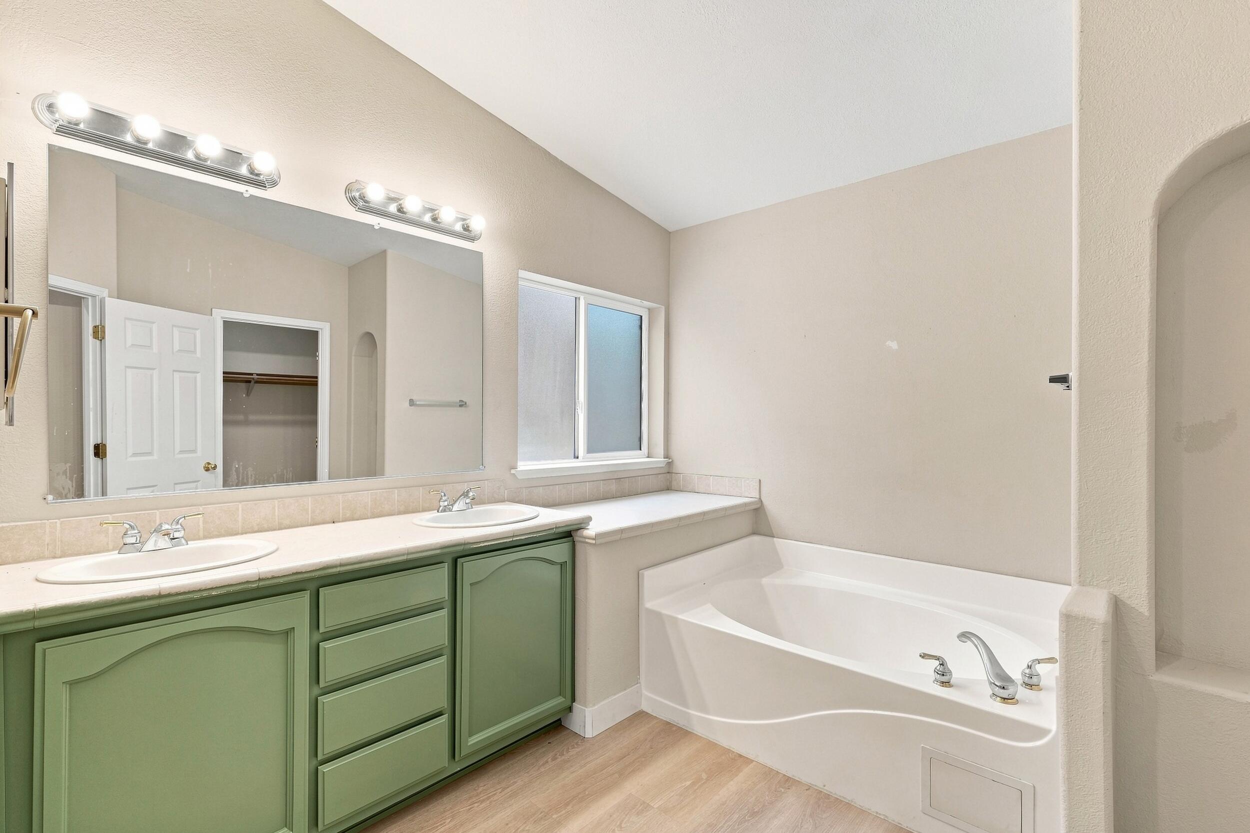 4164 Hackney Way, Paso Robles, CA 93446