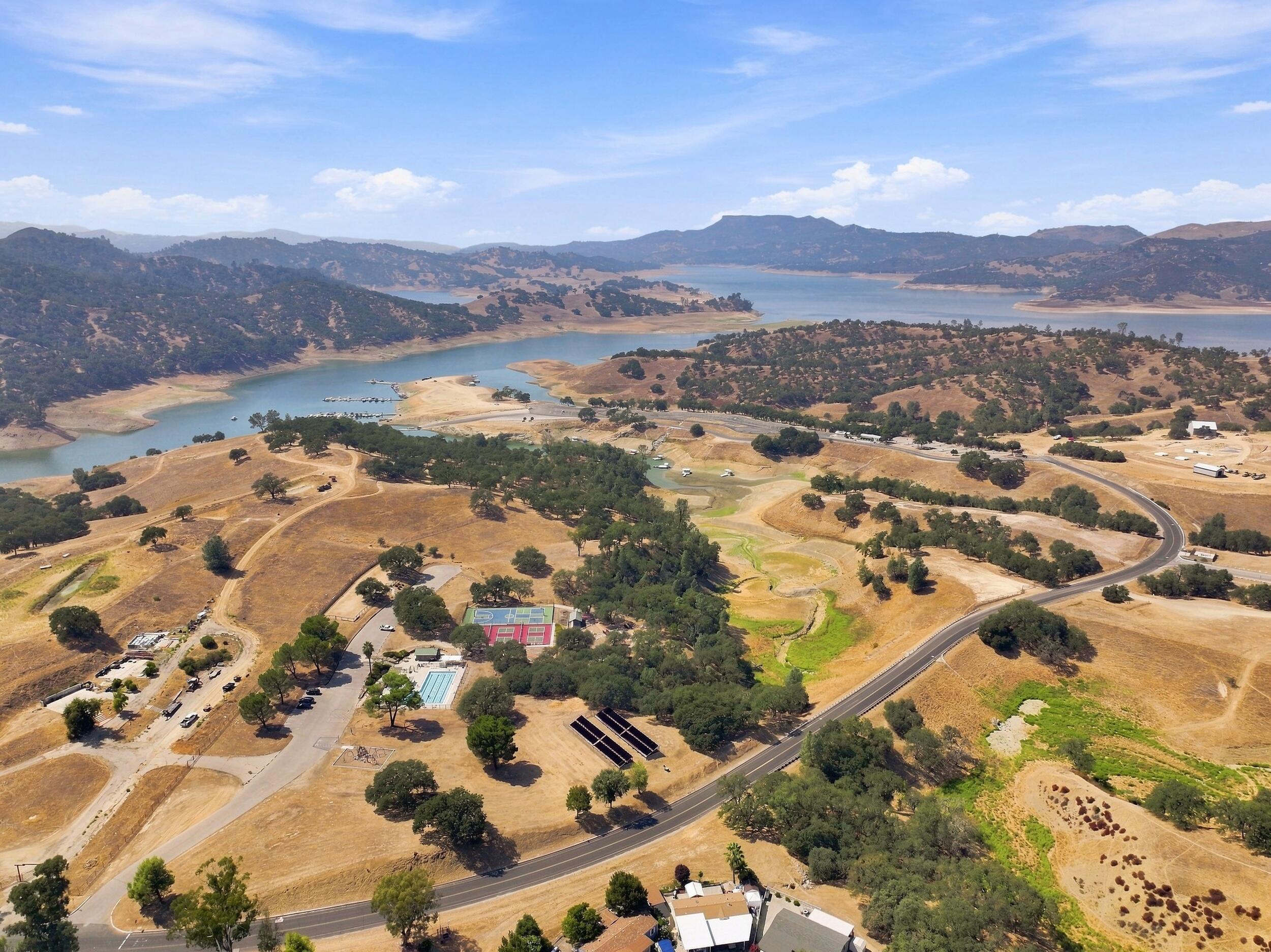 4164 Hackney Way, Paso Robles, CA 93446