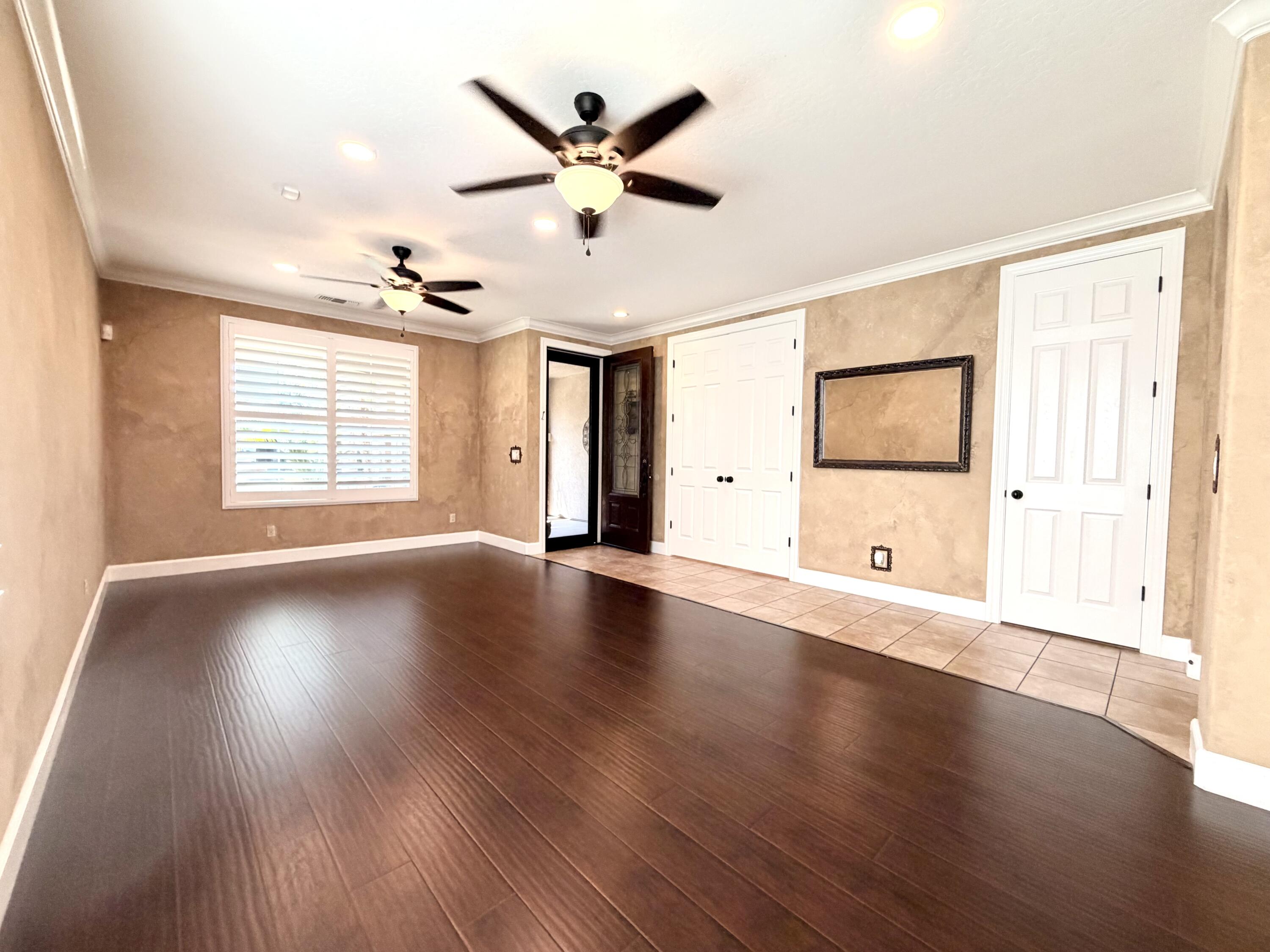 3216 W Buena Vista Ave, Visalia, CA 93291
