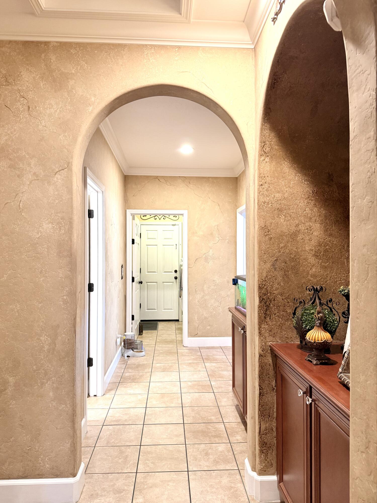 3216 W Buena Vista Ave, Visalia, CA 93291