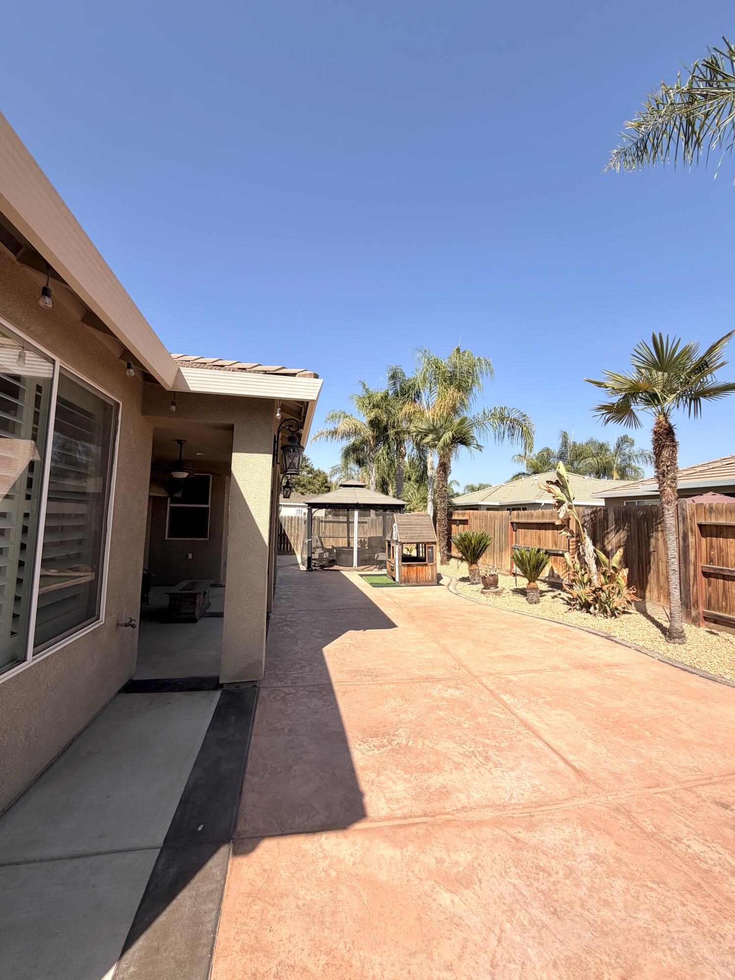 3216 W Buena Vista Ave, Visalia, CA 93291