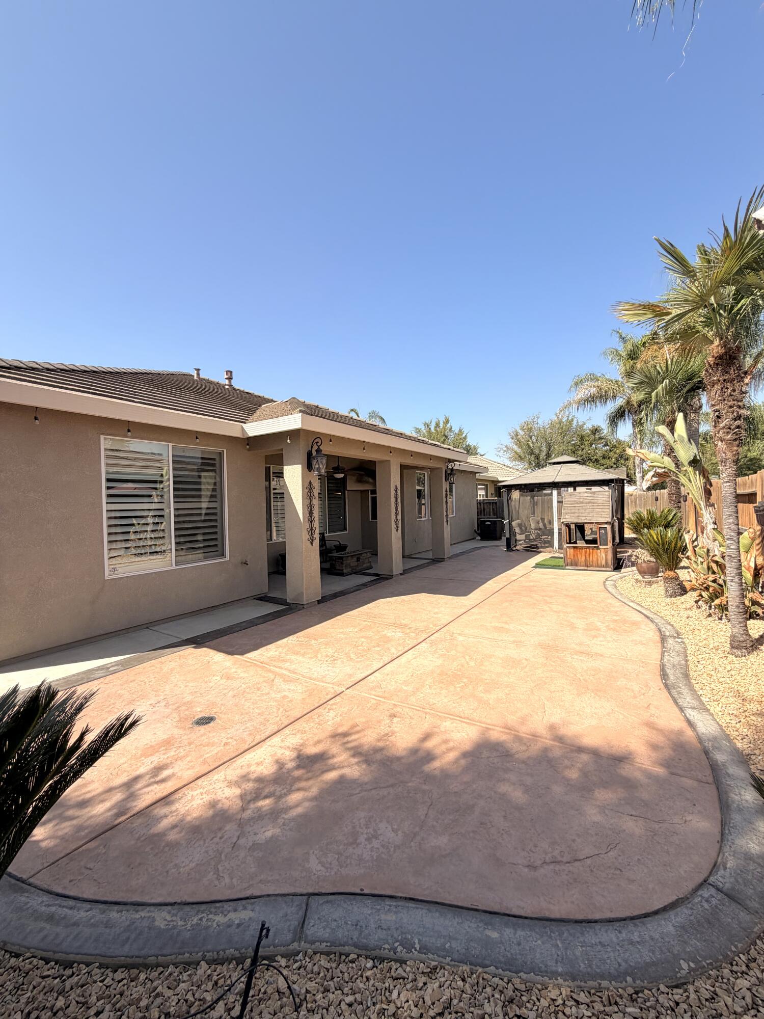3216 W Buena Vista Ave, Visalia, CA 93291
