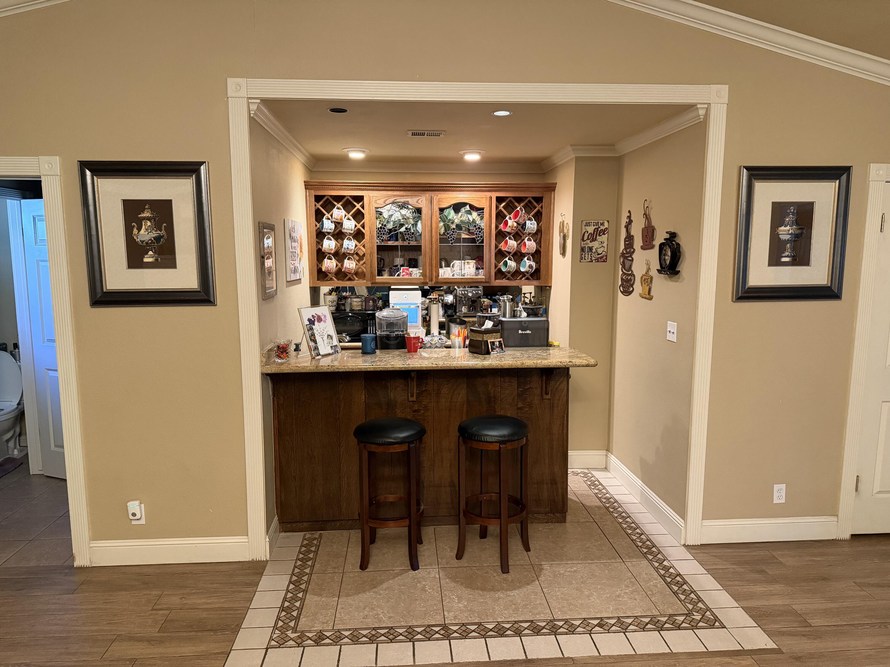 1602 E Avila Dr, Tulare, CA 93274