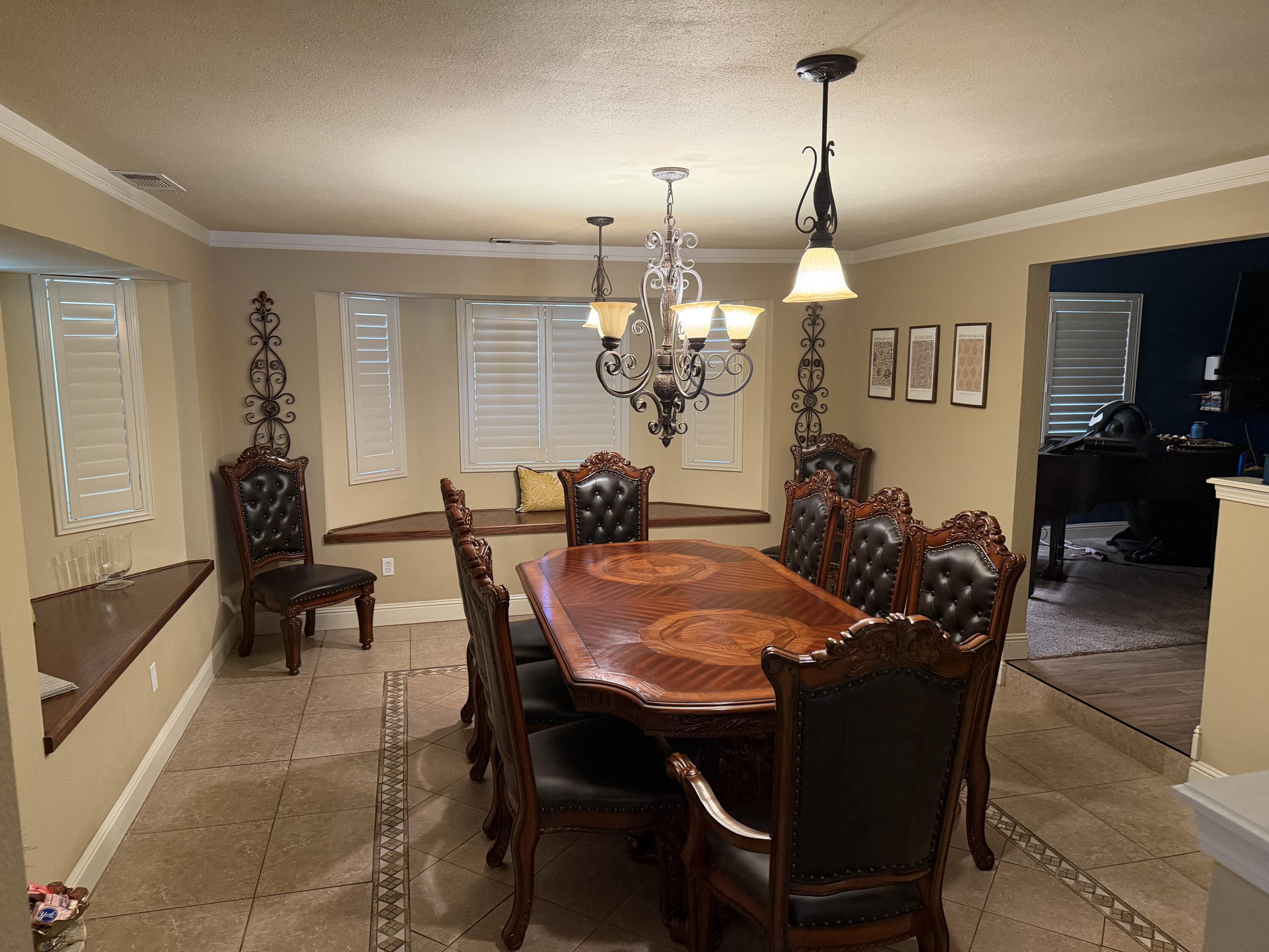 1602 E Avila Dr, Tulare, CA 93274