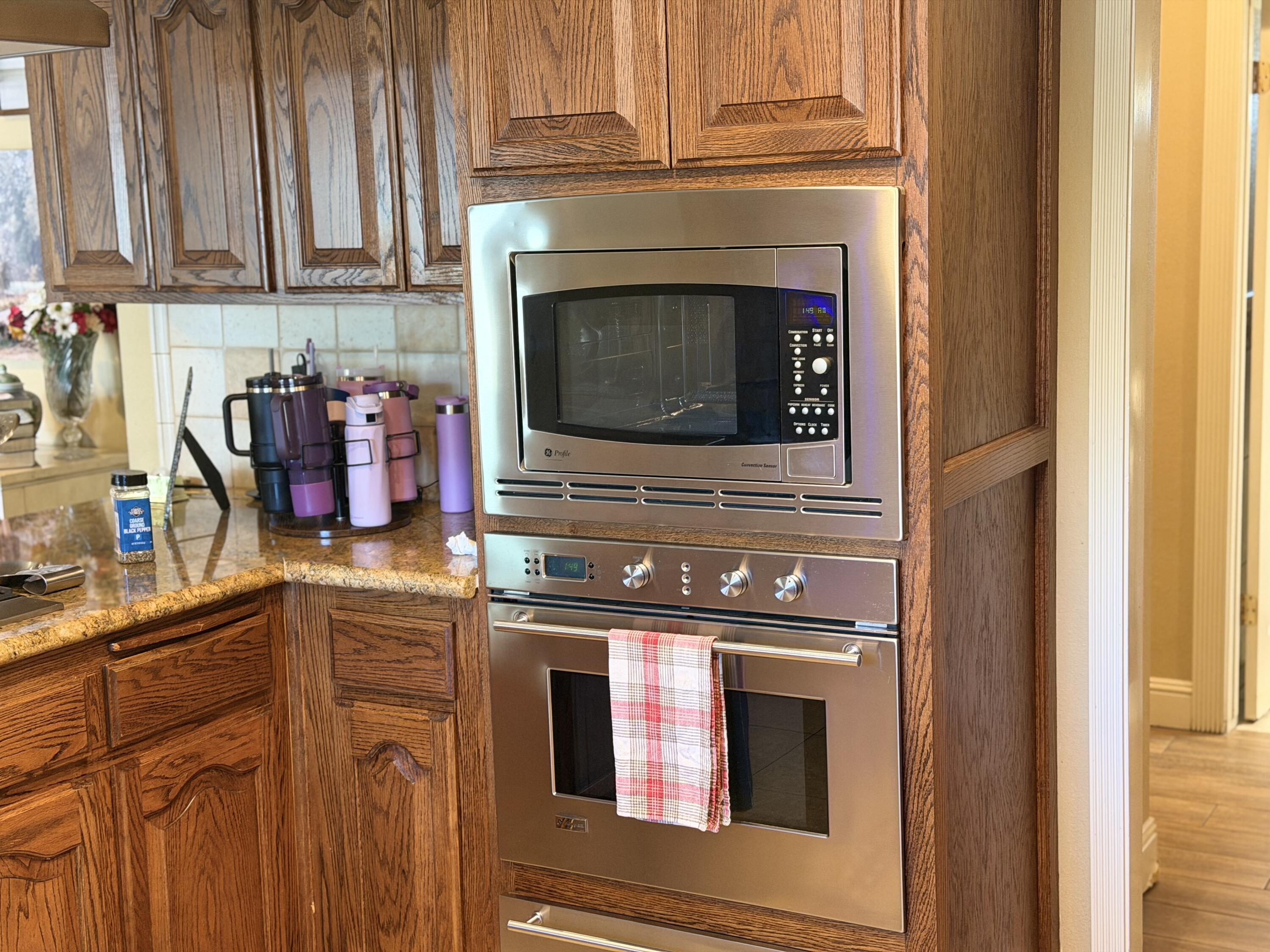 1602 E Avila Dr, Tulare, CA 93274