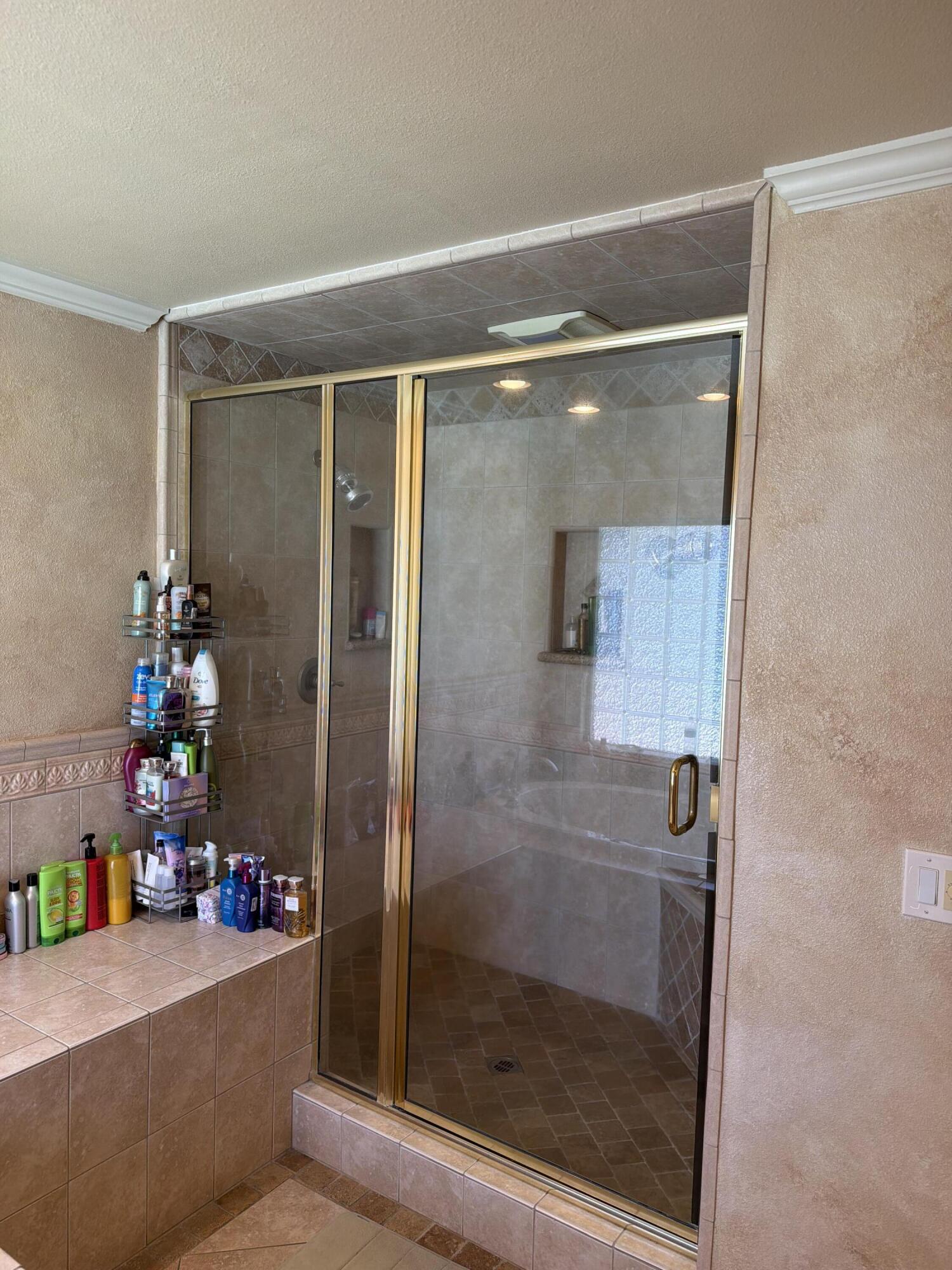 1602 E Avila Dr, Tulare, CA 93274