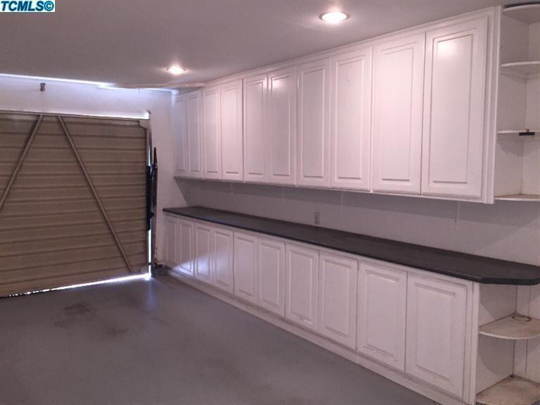 1602 E Avila Dr, Tulare, CA 93274