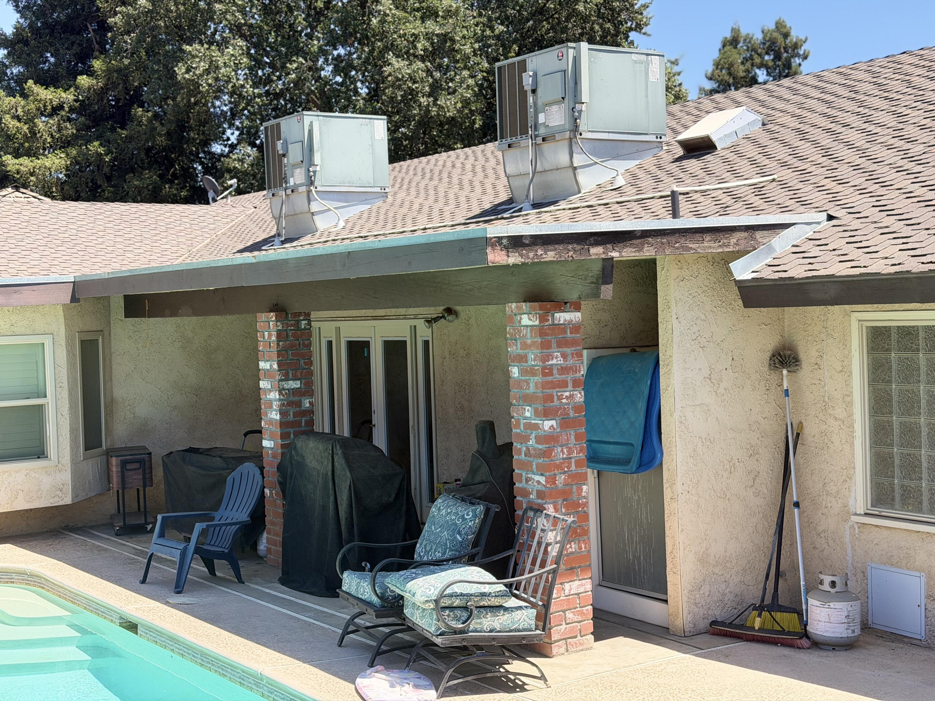 1602 E Avila Dr, Tulare, CA 93274
