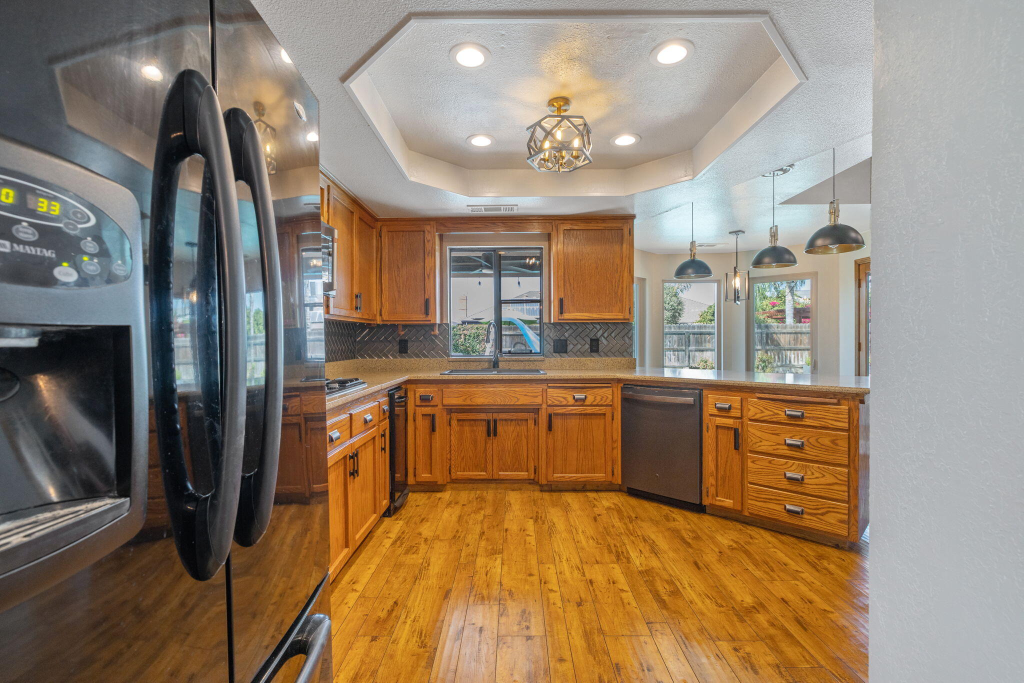 3118 W Dorothea Ave, Visalia, CA 93277