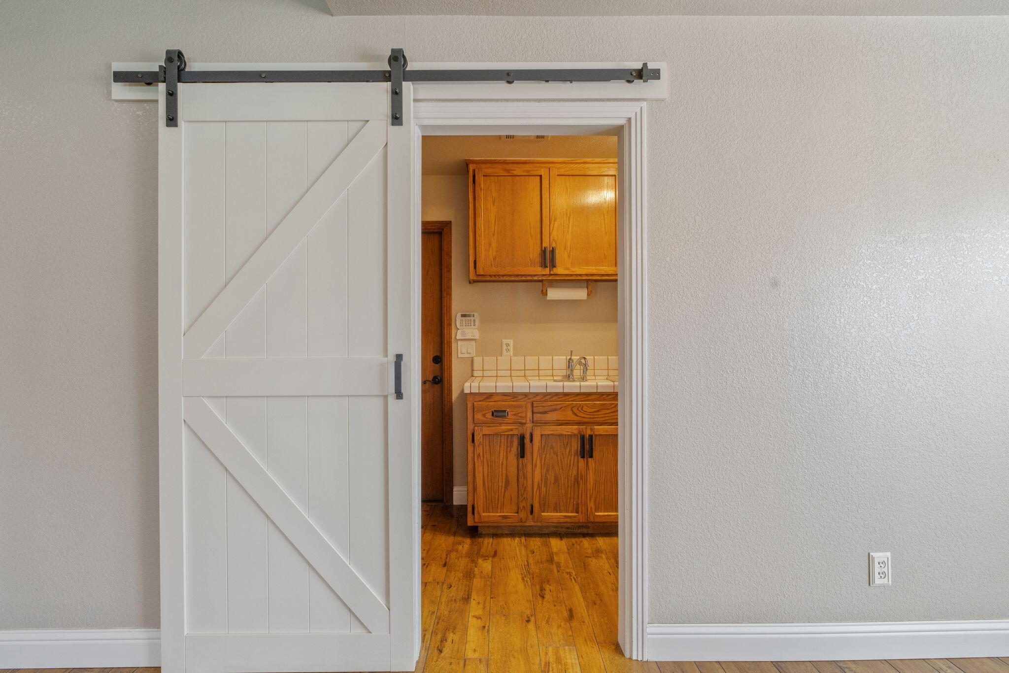 3118 W Dorothea Ave, Visalia, CA 93277