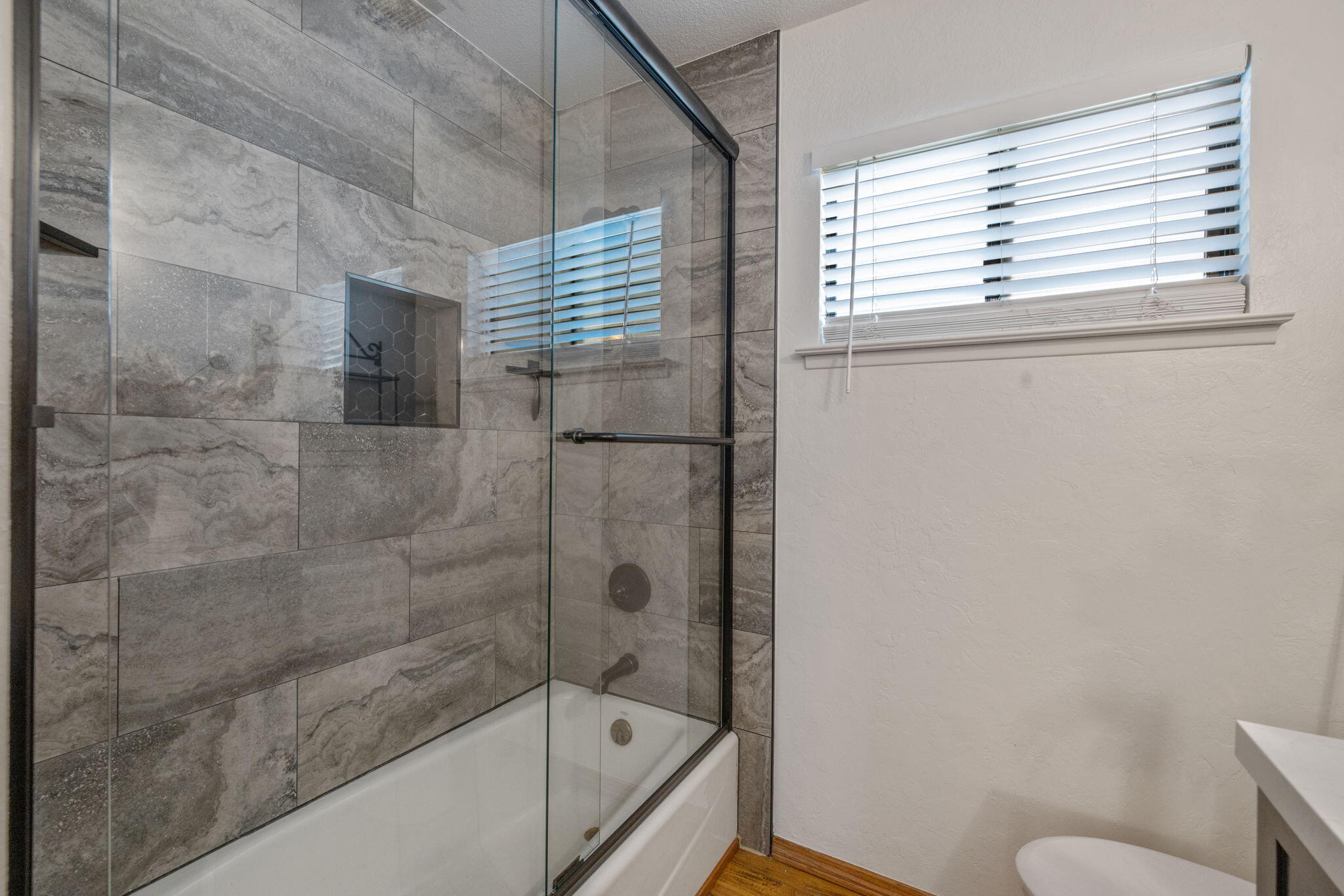 3118 W Dorothea Ave, Visalia, CA 93277