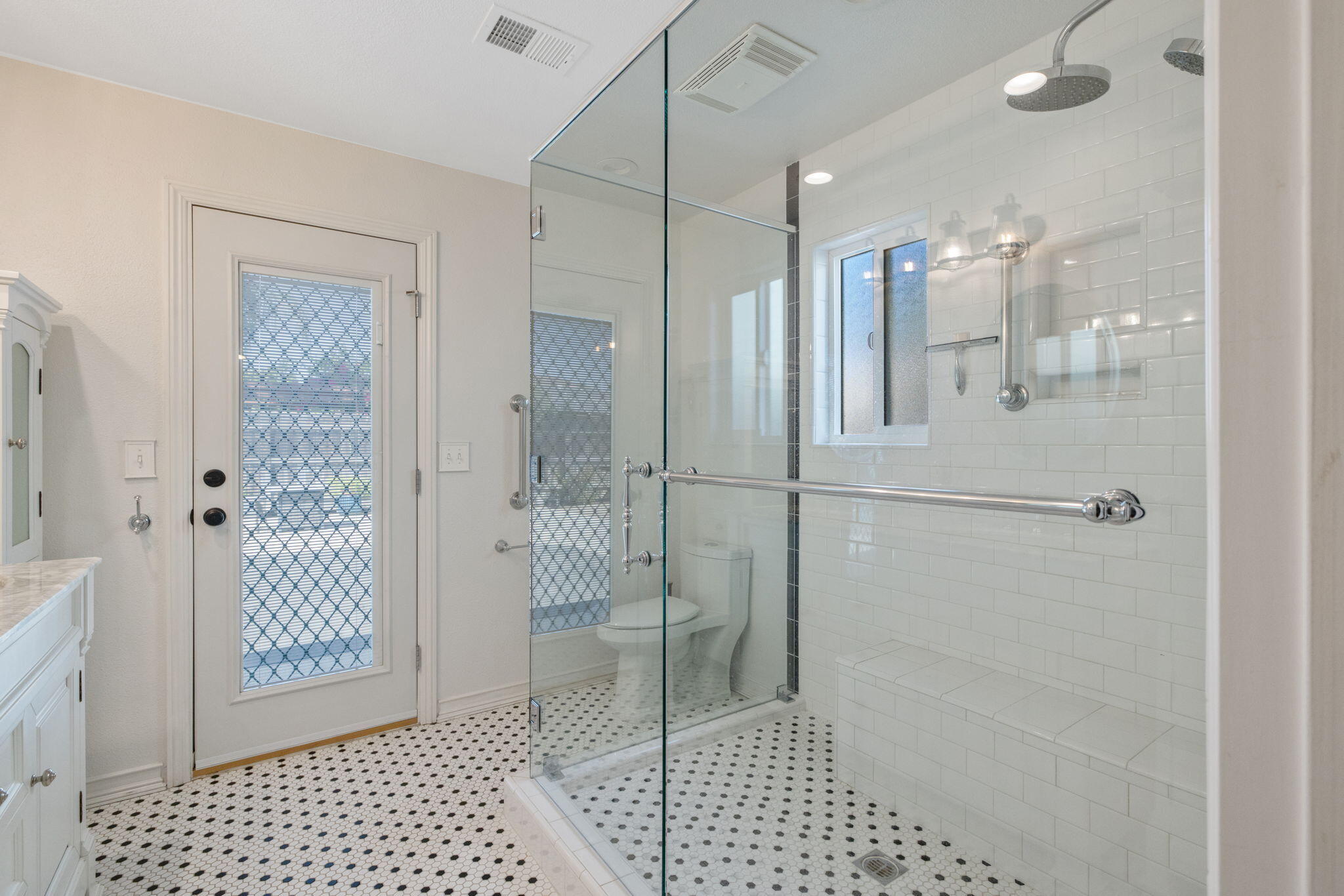 3118 W Dorothea Ave, Visalia, CA 93277