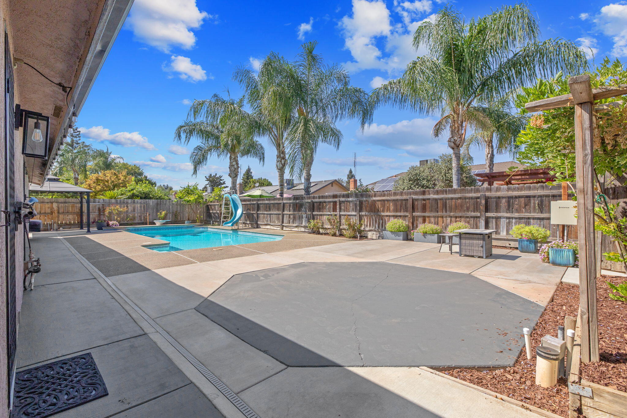 3118 W Dorothea Ave, Visalia, CA 93277